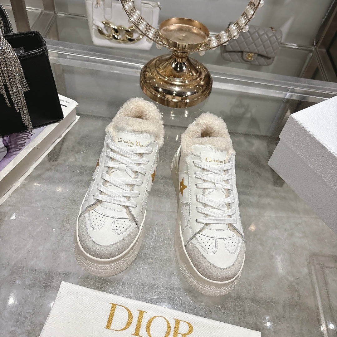 DIOR DIOR Star Platform Sneaker In White Cowhide 996422