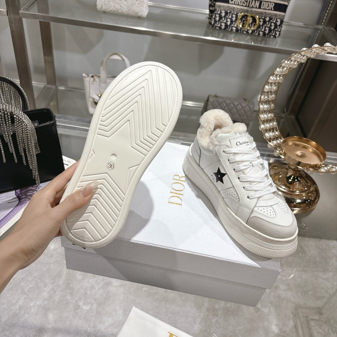 DIOR DIOR Star Platform Sneaker In White Cowhide 996424