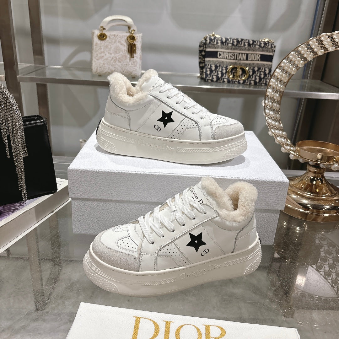DIOR DIOR Star Platform Sneaker In White Cowhide 996424