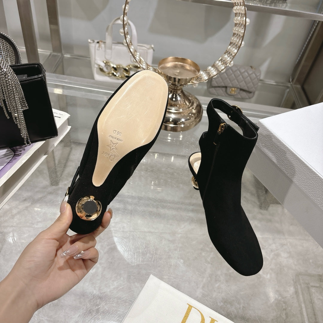 DIOR D-Idole Heeled Ankle Boot In Black Suede 996438
