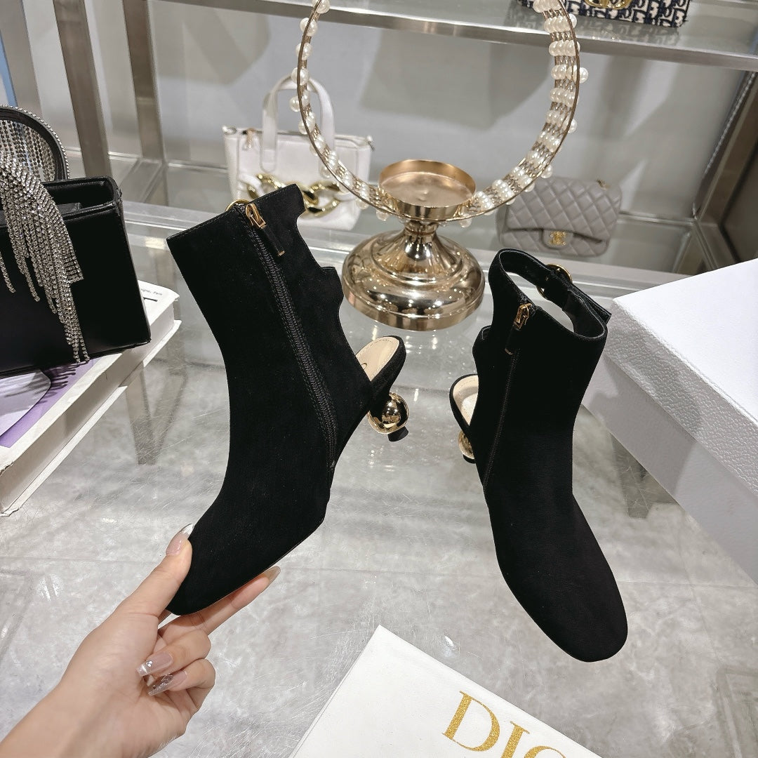 DIOR D-Idole Heeled Ankle Boot In Black Suede 996438