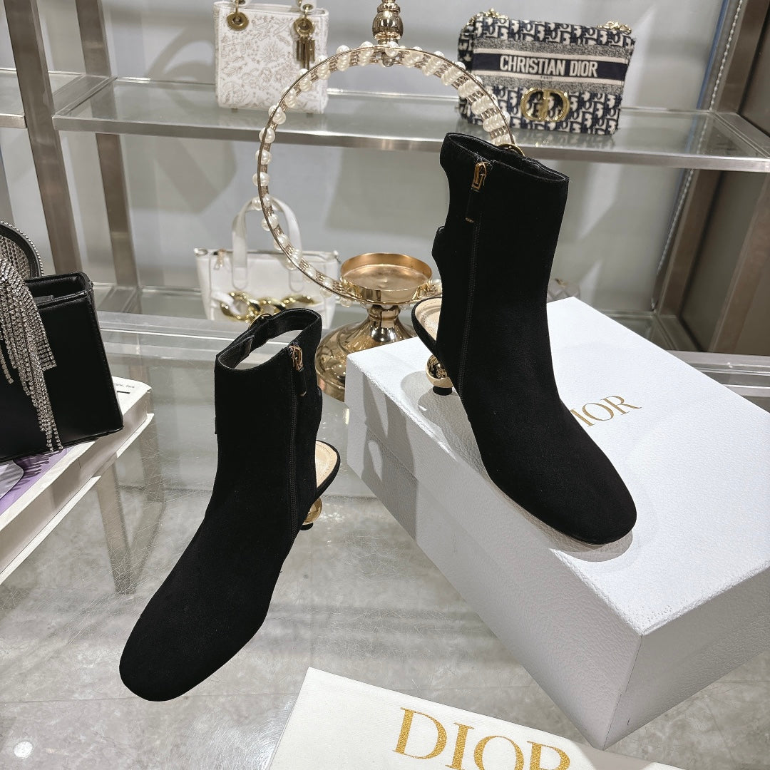 DIOR D-Idole Heeled Ankle Boot In Black Suede 996438