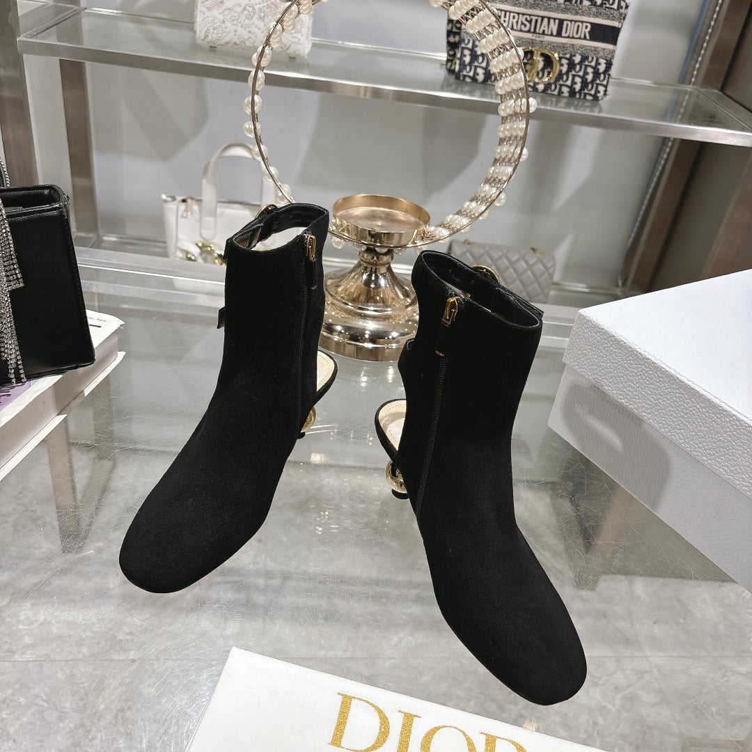 DIOR D-Idole Heeled Ankle Boot In Black Suede 996438