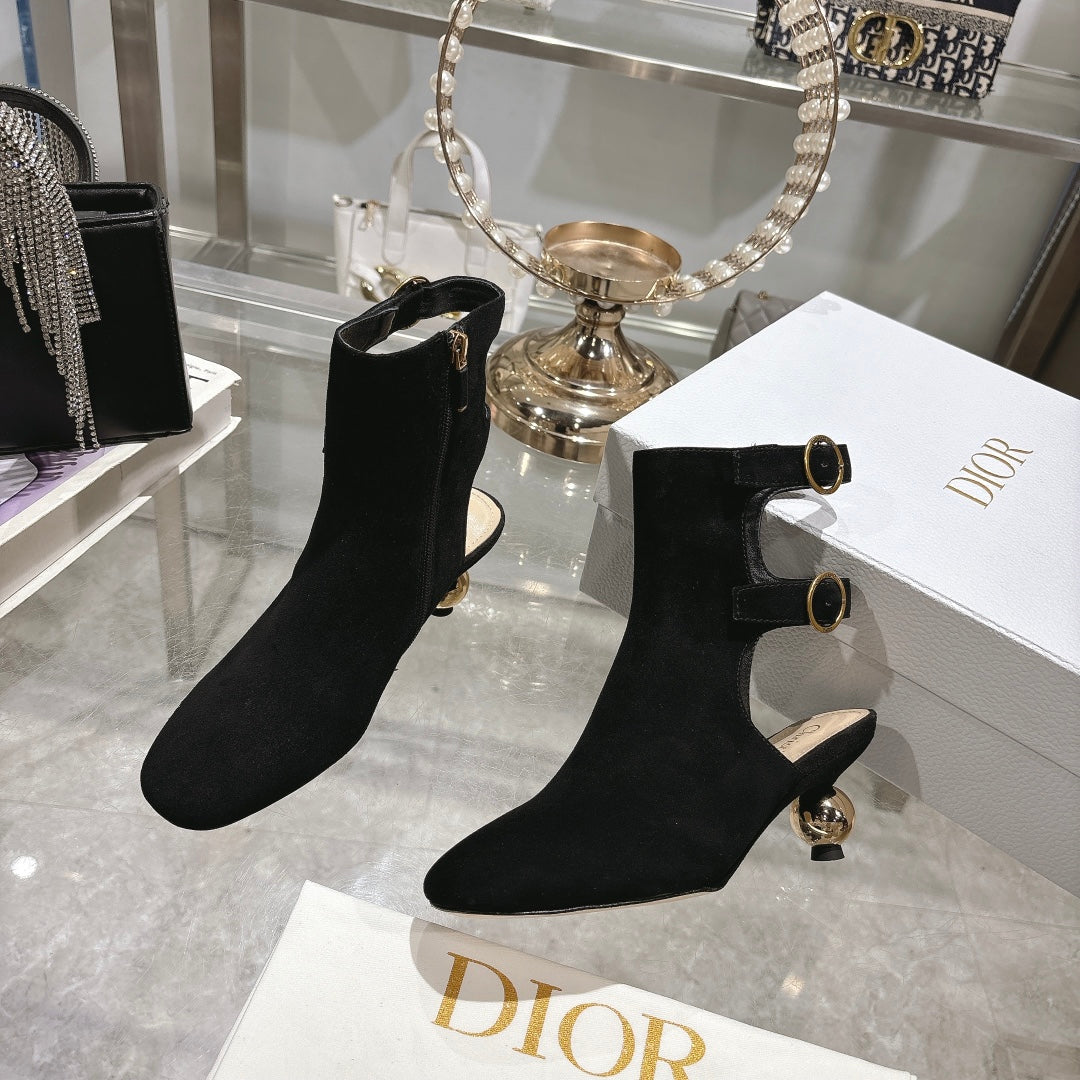 DIOR D-Idole Heeled Ankle Boot In Black Suede 996438