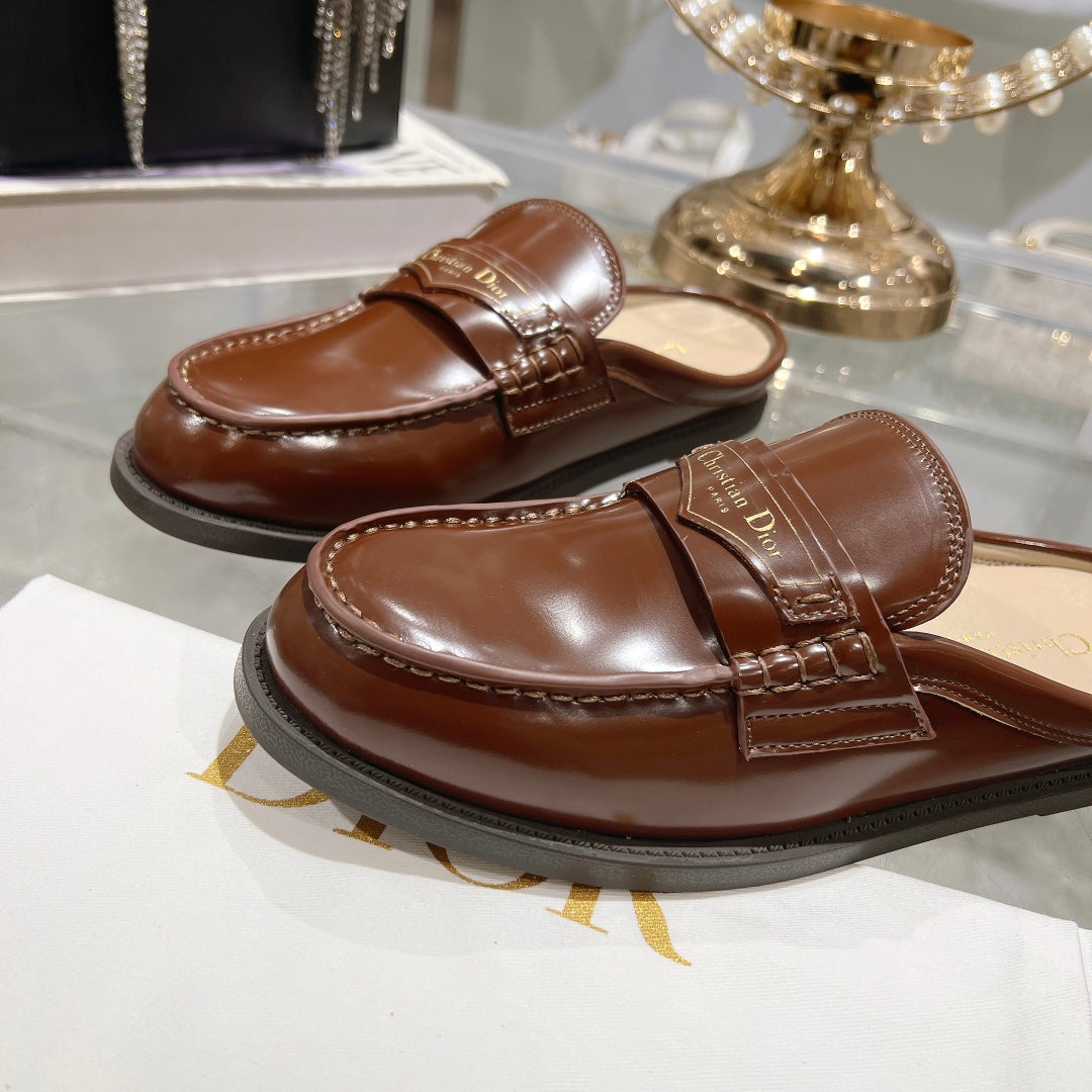DIOR Boy Mule In Brown Red Glossy Calfskin 996451