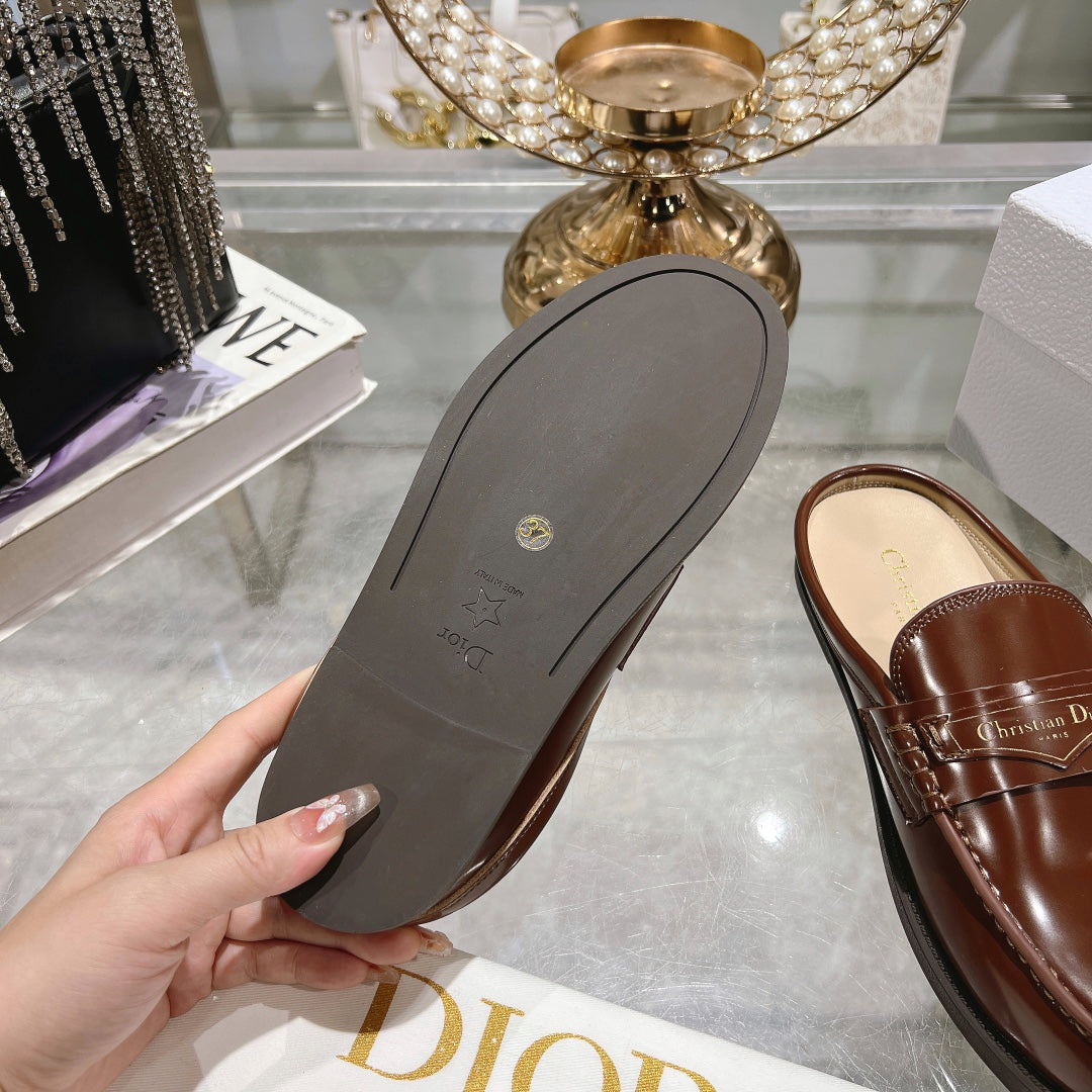 DIOR Boy Mule In Brown Red Glossy Calfskin 996451