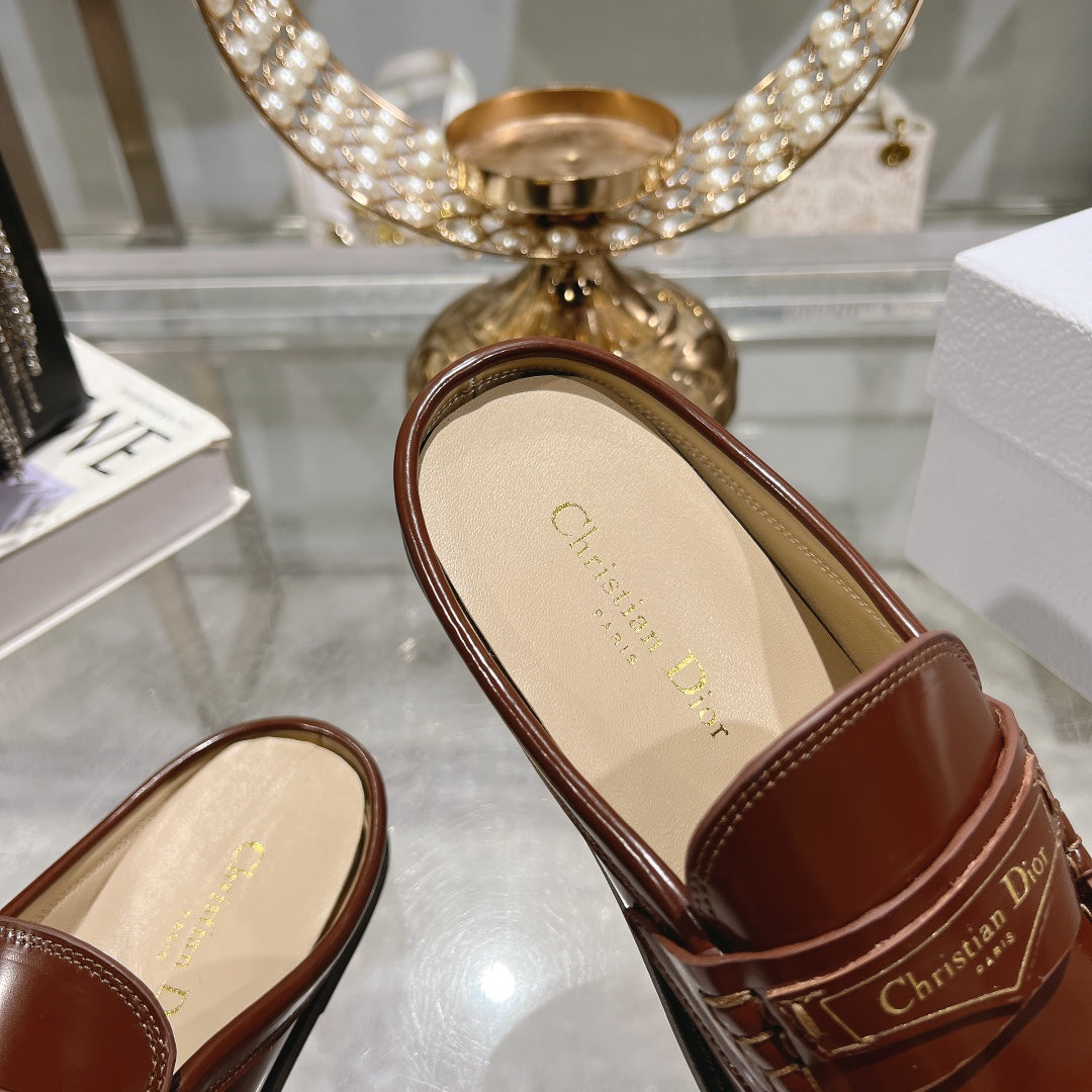 DIOR Boy Mule In Brown Red Glossy Calfskin 996451