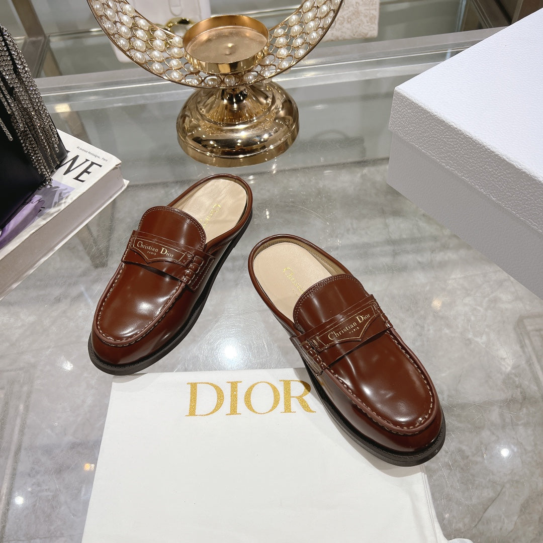 DIOR Boy Mule In Brown Red Glossy Calfskin 996451