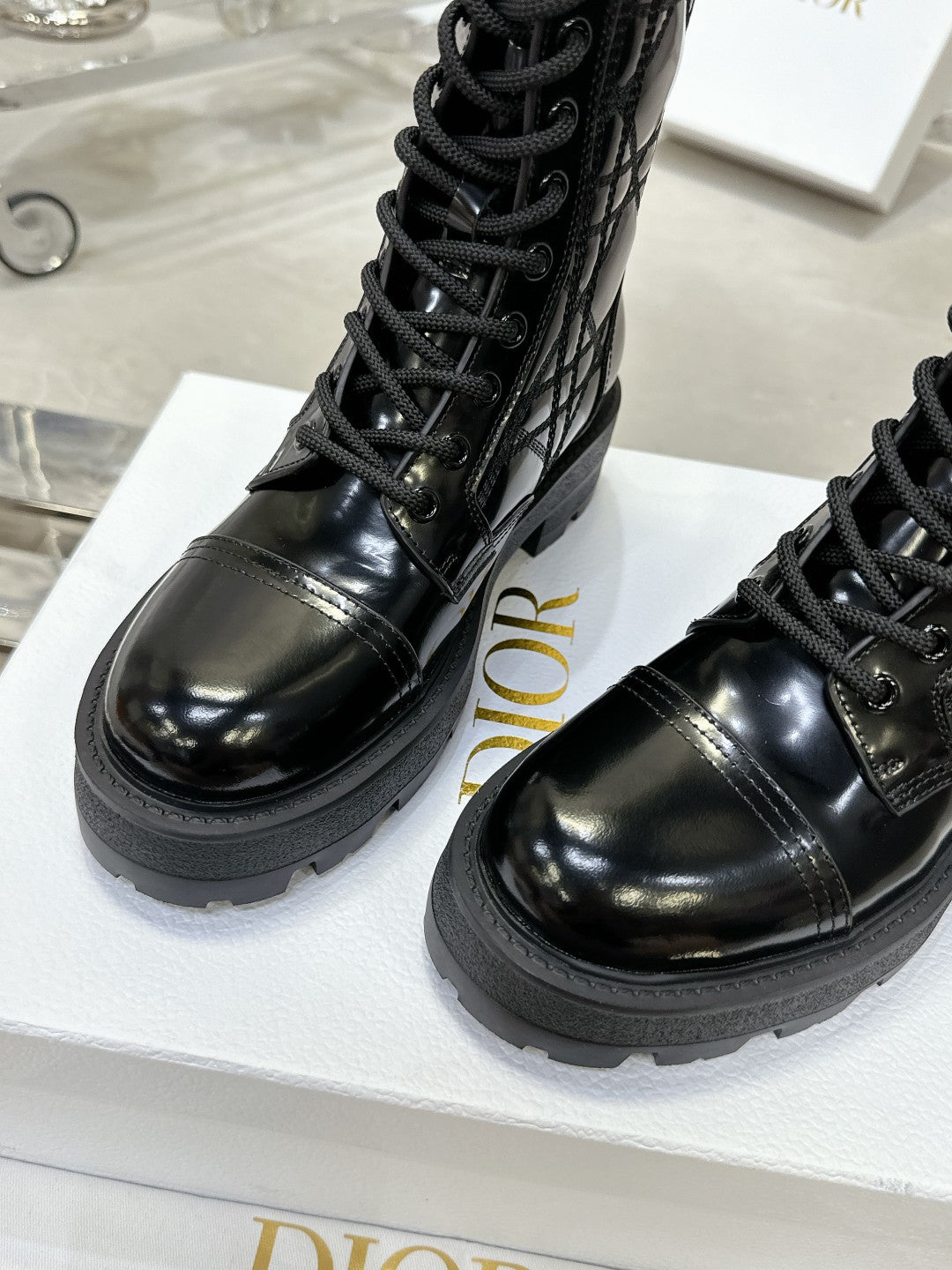 DIOR D-Unit Ankle Boot In Black Glossy Cowhide 100585