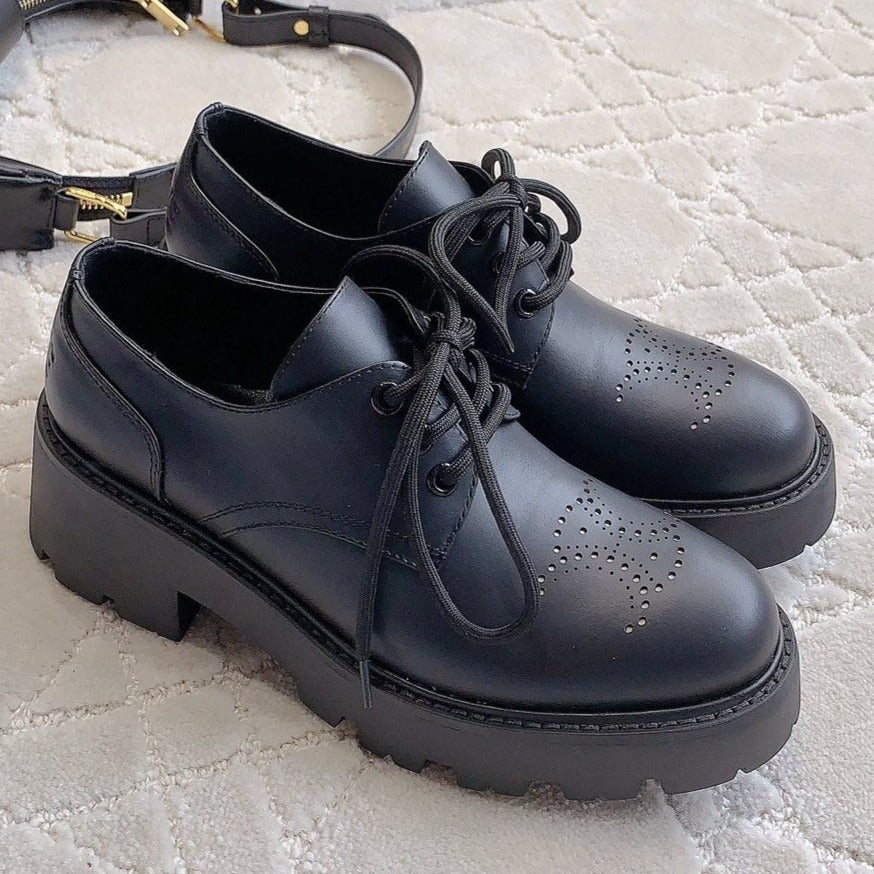 Celine TRIOMPHE RANGERS DERBY WITH PERFORATED TRIOMPHE IN POLISHED BULL BLACK