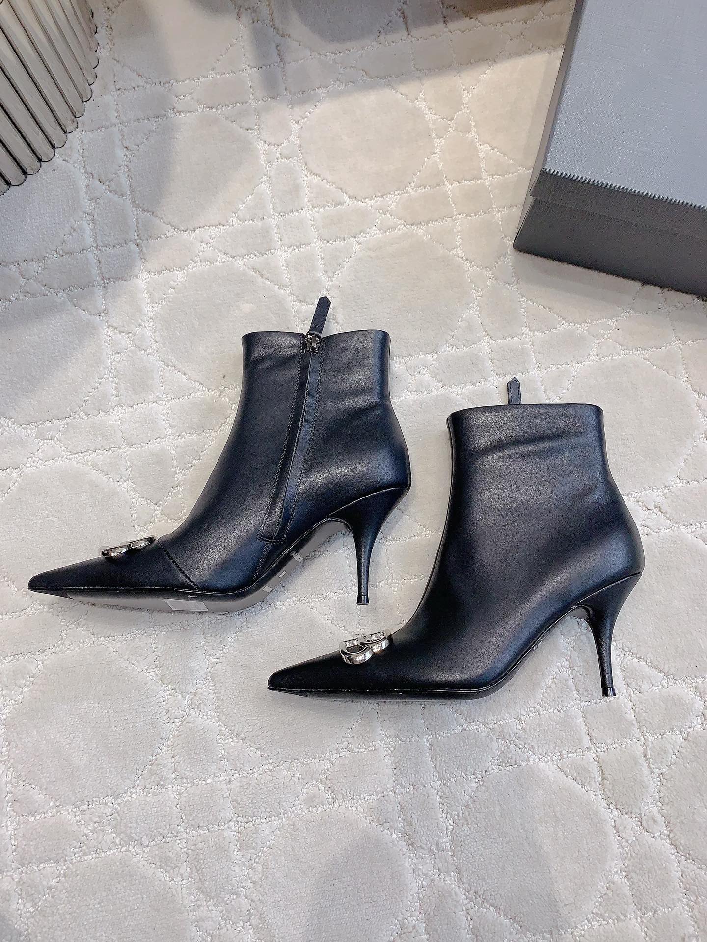 Balanciaga POINTED-TOE HIGH HEEL BOOTS IN BLACK SMOOTH LAMBSKIN