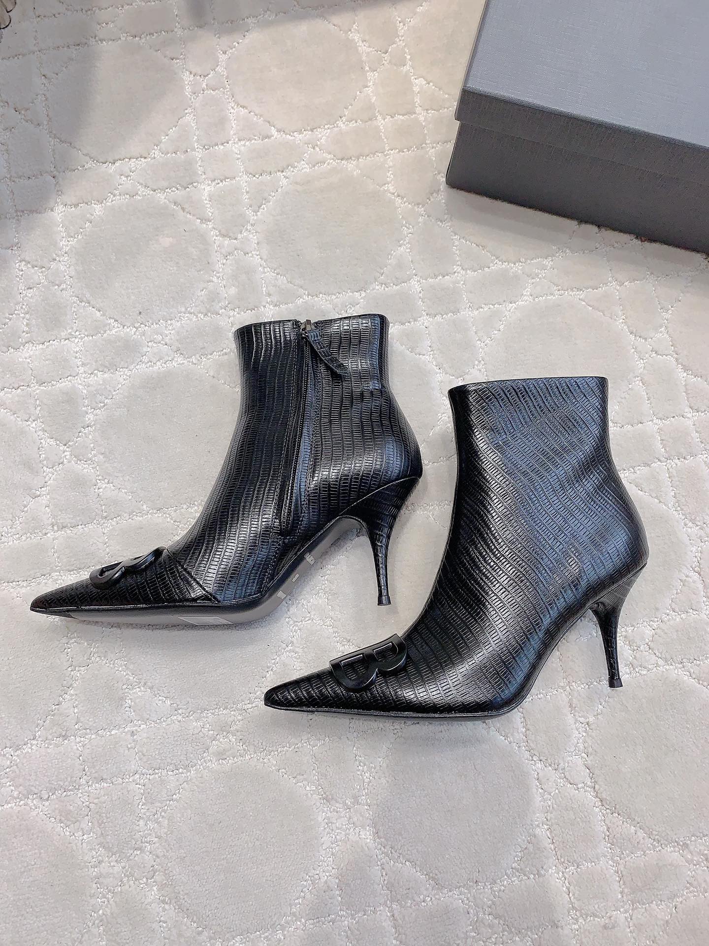 Balanciaga POINTED-TOE HIGH HEEL BOOTS IN BLACK LIZARD EMBOSSED CALFSKIN
