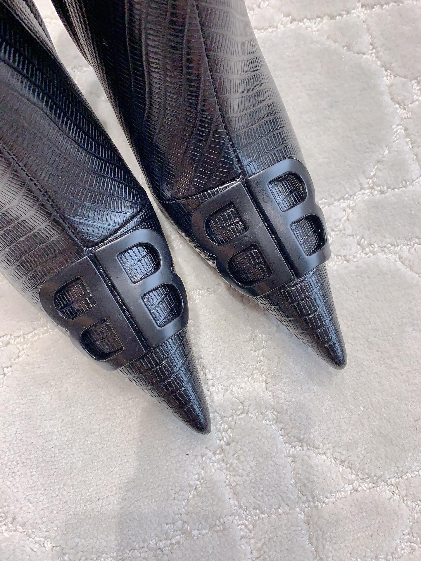 Balanciaga POINTED-TOE HIGH HEEL BOOTS IN BLACK LIZARD EMBOSSED CALFSKIN