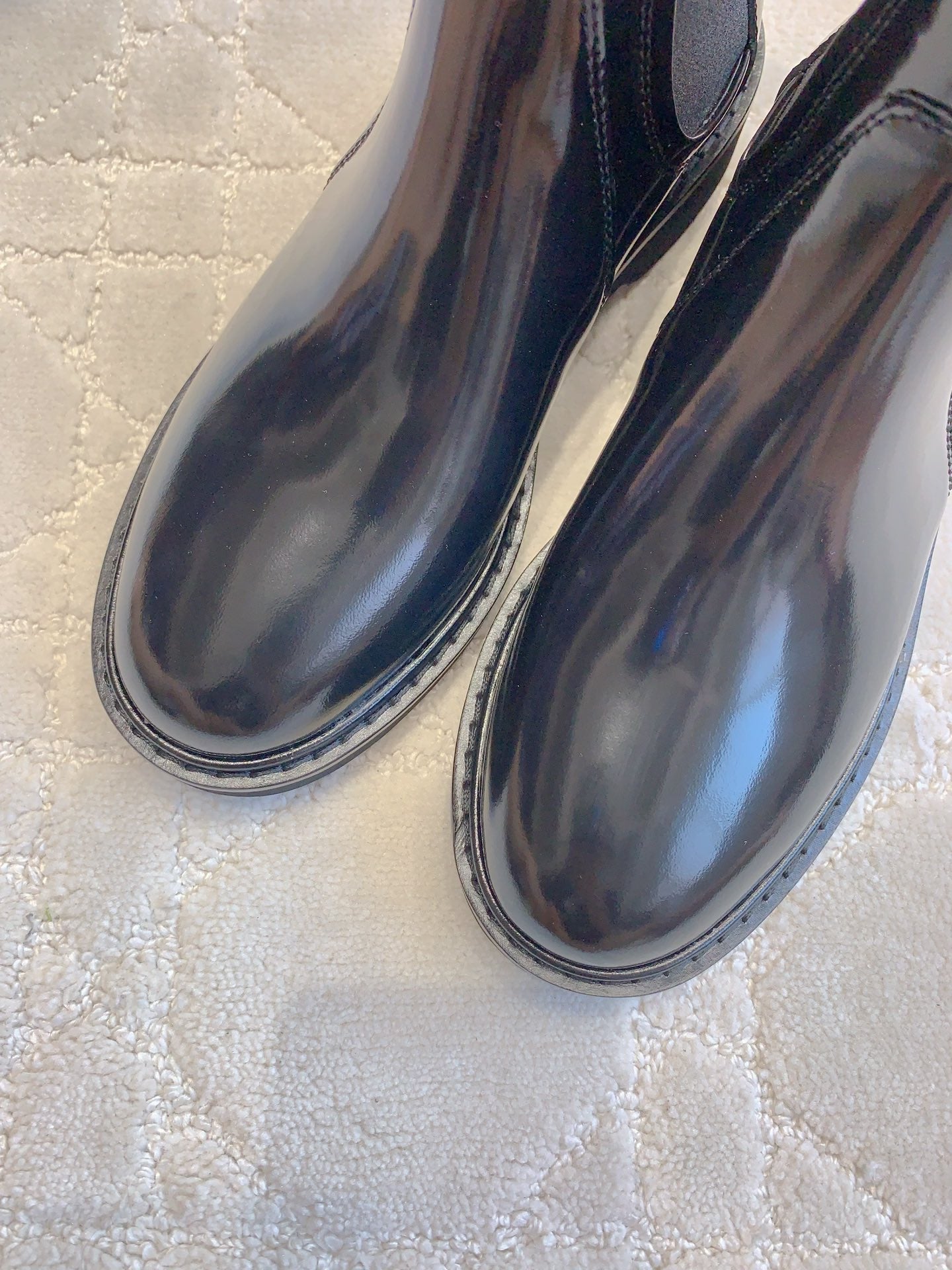 DIOR Vivie Roger Chelsea Ankle Boots Glossy Black Cowhide