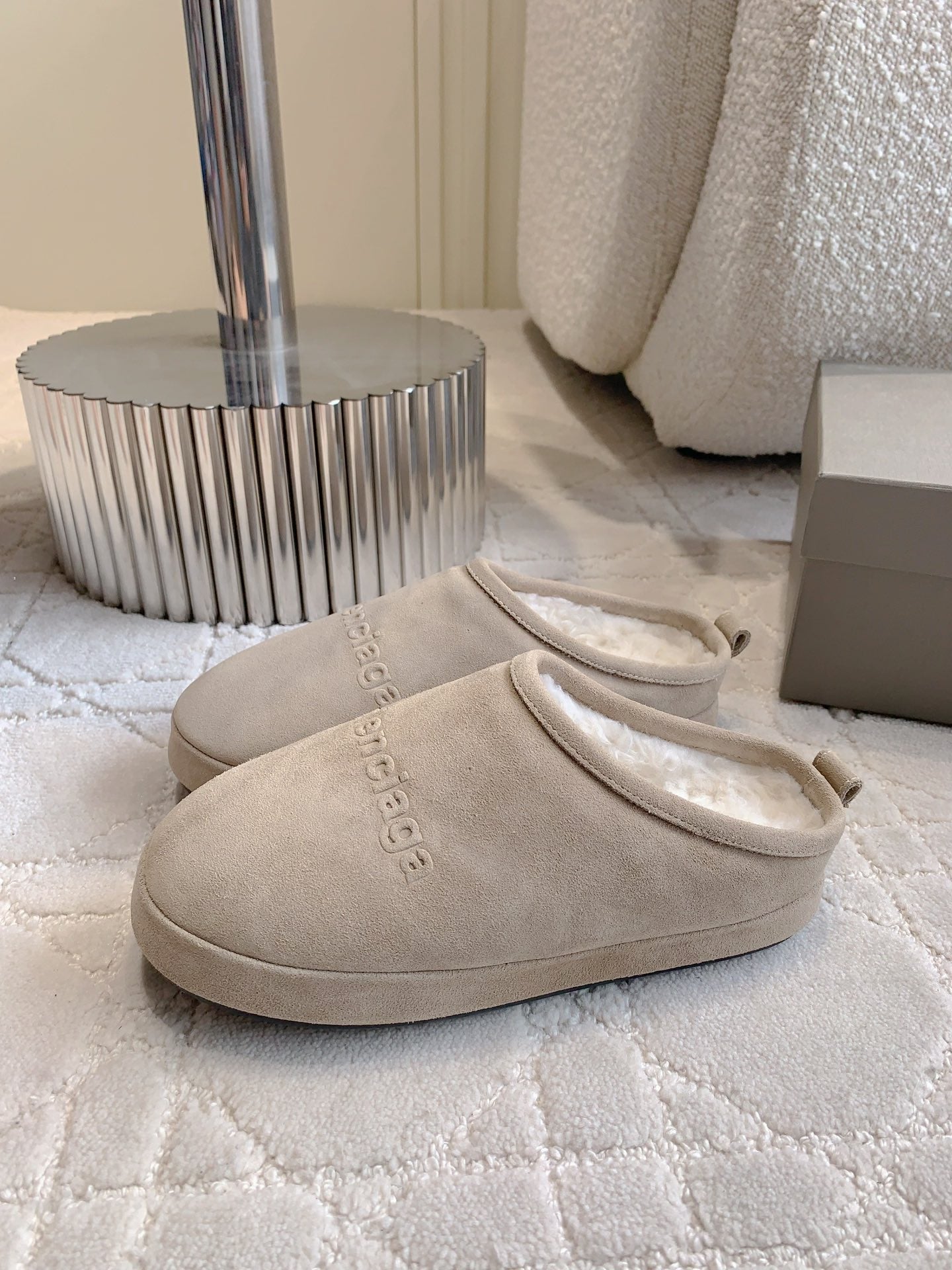 Balanciaga ALASKA SLIPPER IN BEIGE SUEDE