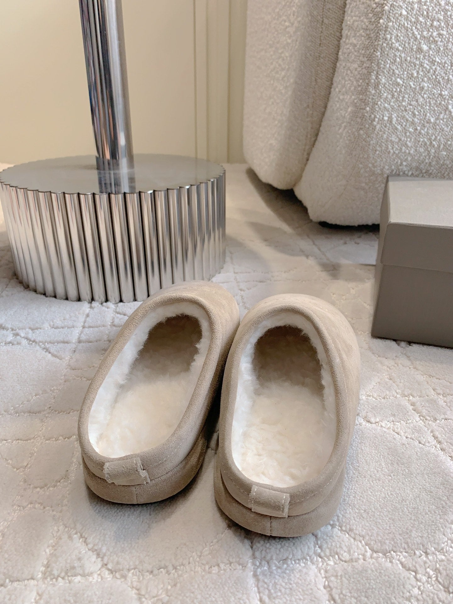 Balanciaga ALASKA SLIPPER IN BEIGE SUEDE