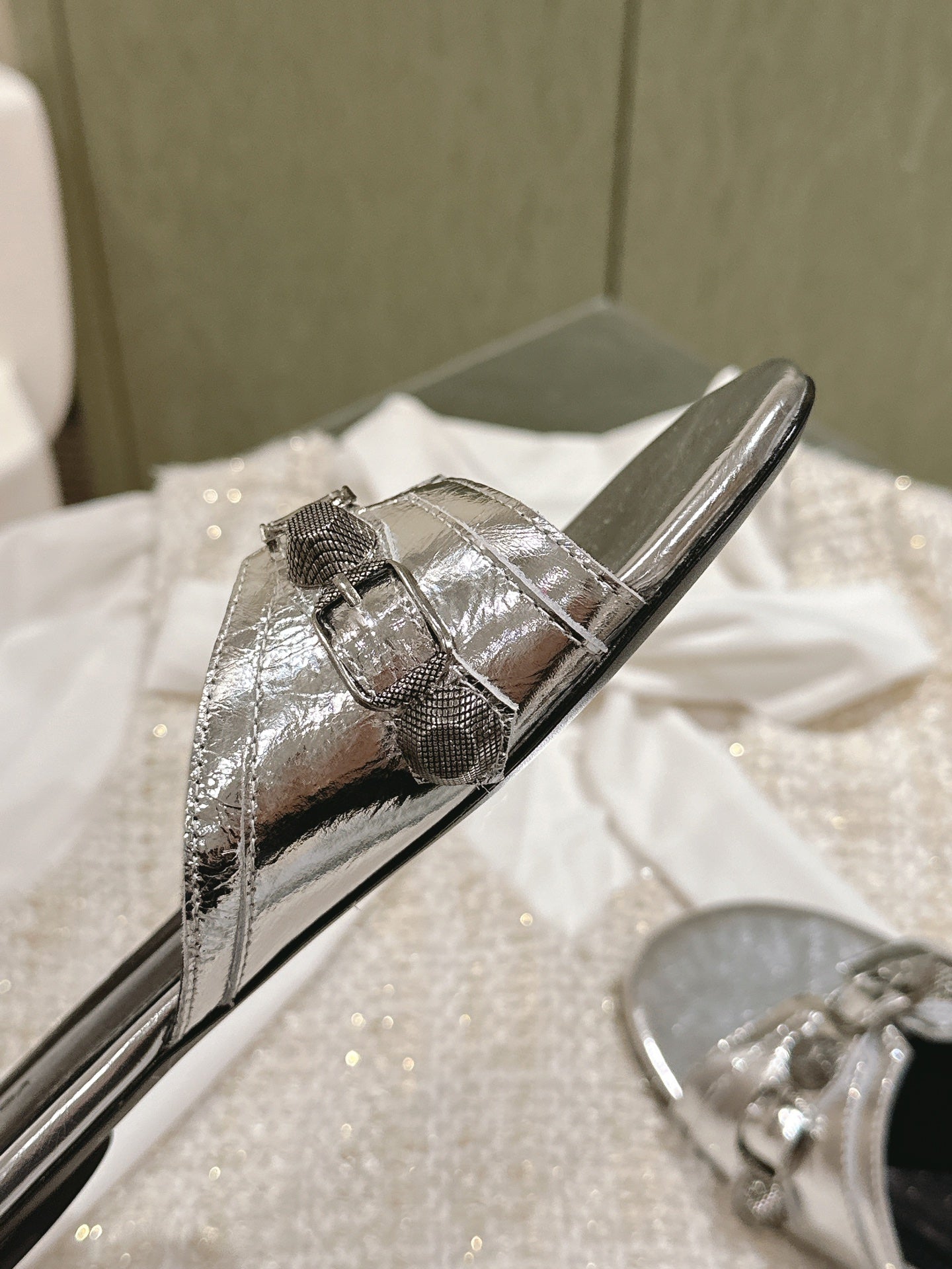 Balanciaga CAGOLE FLAT SANDALS IN SILVER WAX-OIL SHEEPSKIN