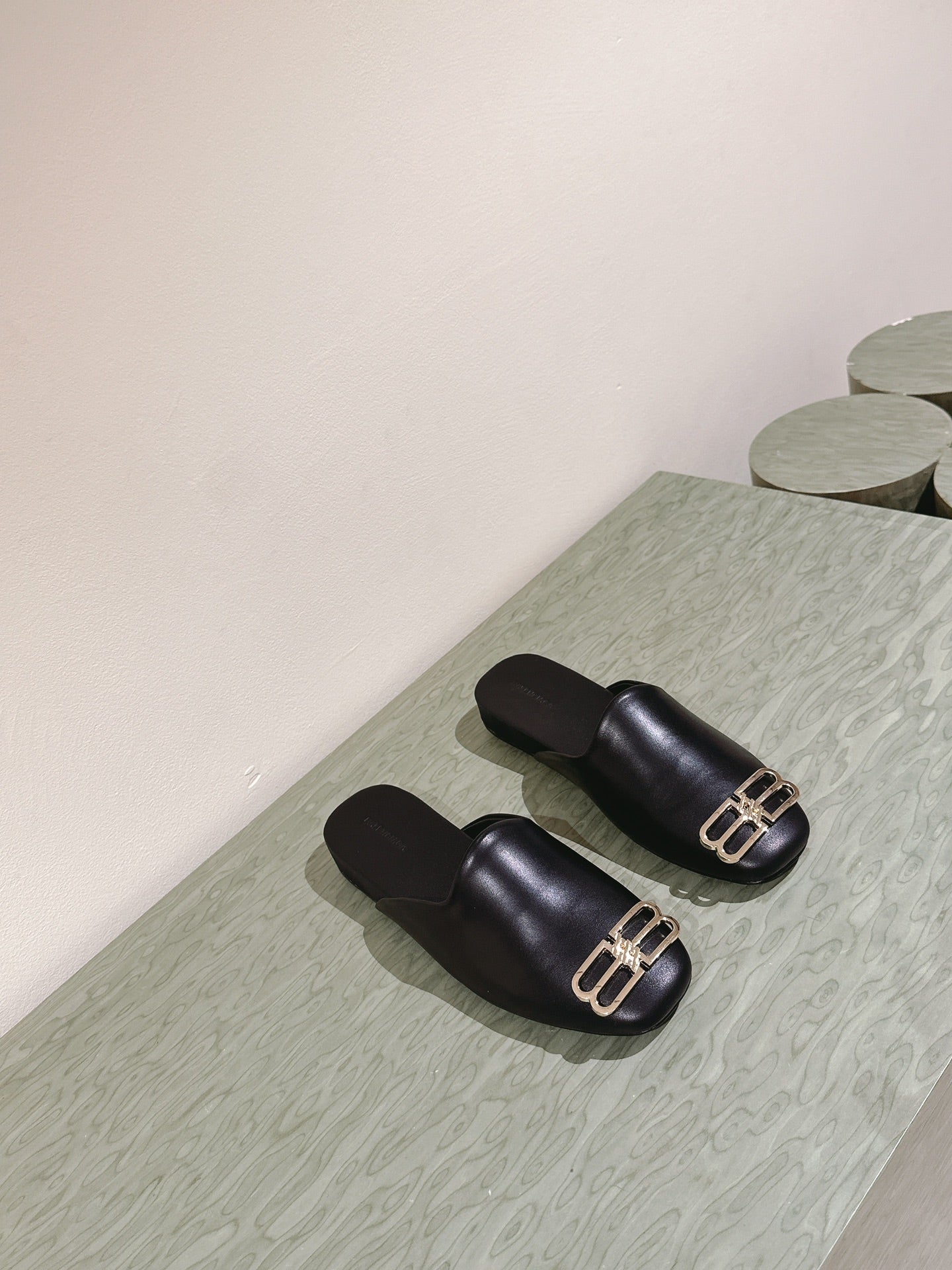 Balanciaga BLACK SHINY LAMBSKIN SQUARE TOE FLAT MULES GOLD BUCKLE