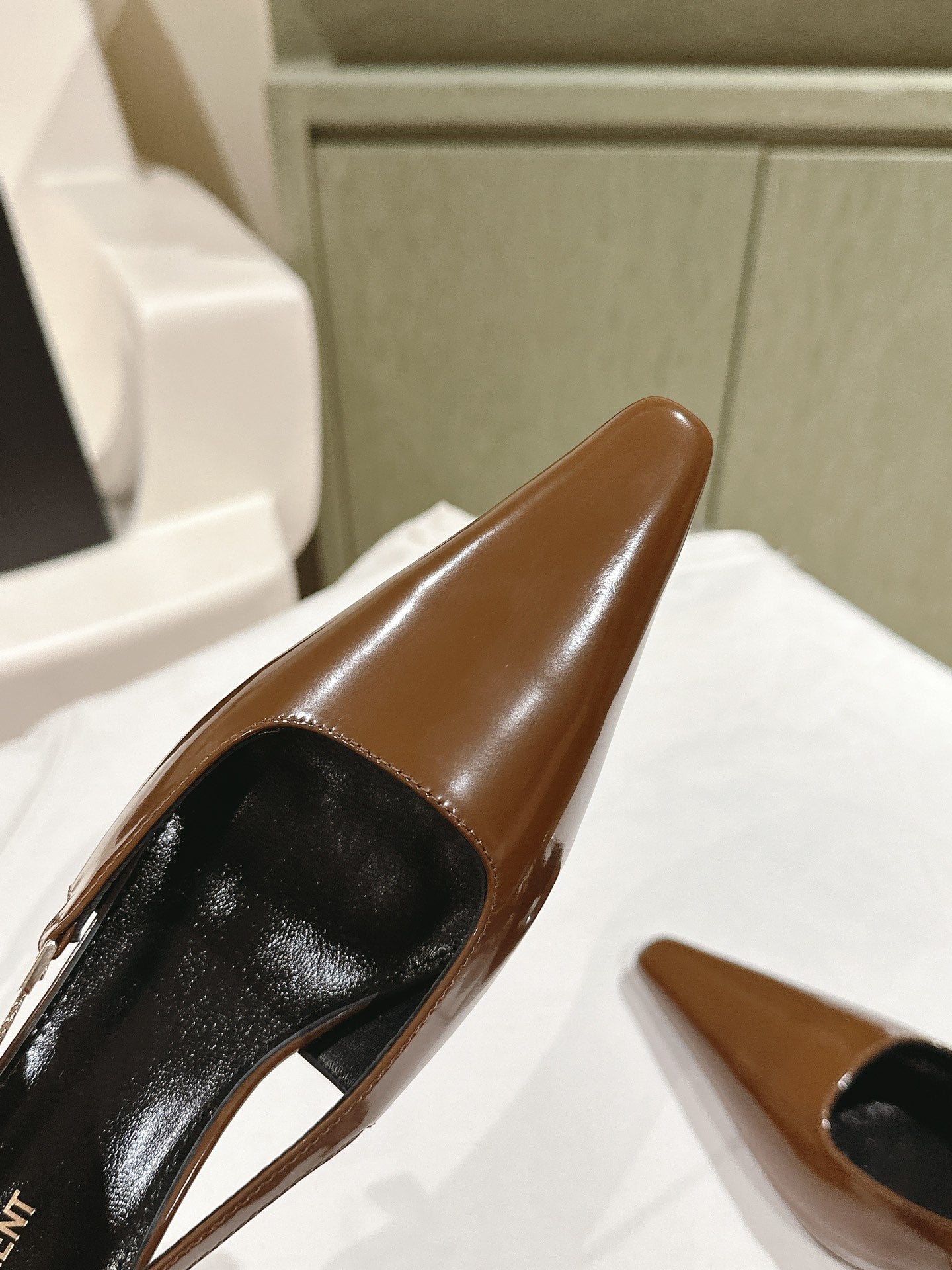 Saint Laurent BLAKE SLINGBACK PUMPS 80 IN BROWN PATENT LEATHER