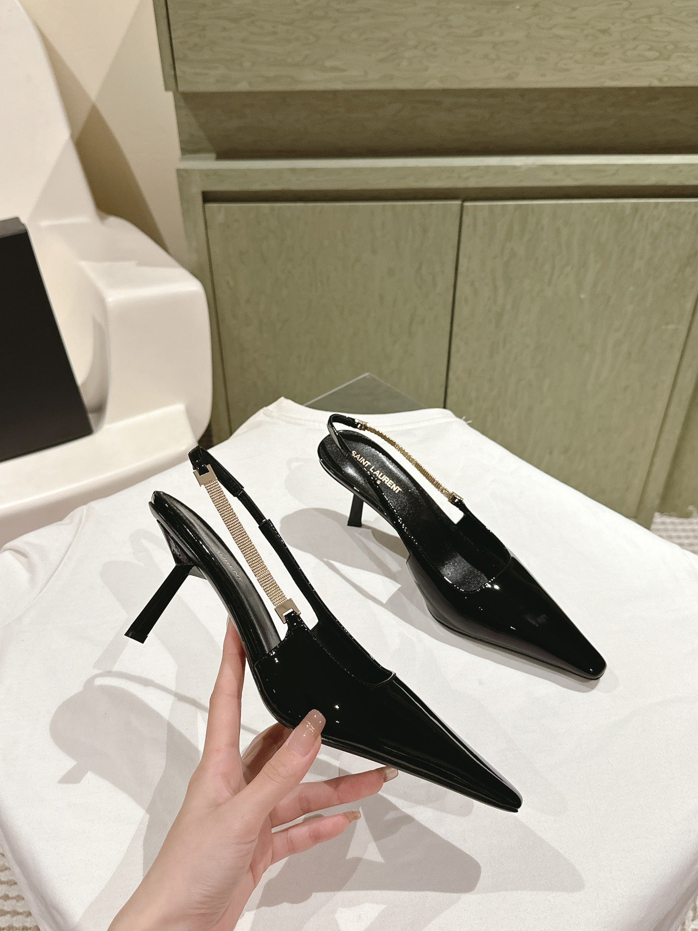 Saint Laurent BLAKE SLINGBACK PUMPS 80 IN BLACK PATENT LEATHER