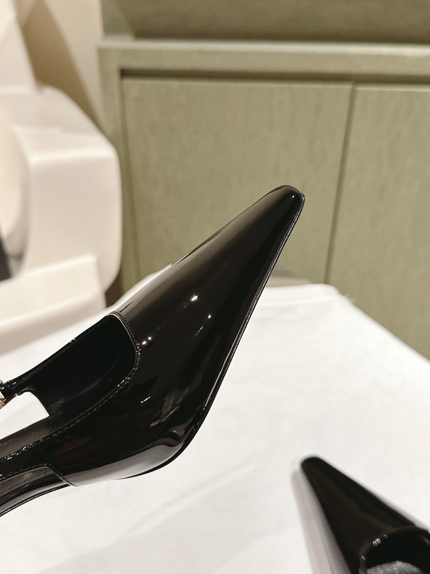 Saint Laurent BLAKE SLINGBACK PUMPS 80 IN BLACK PATENT LEATHER