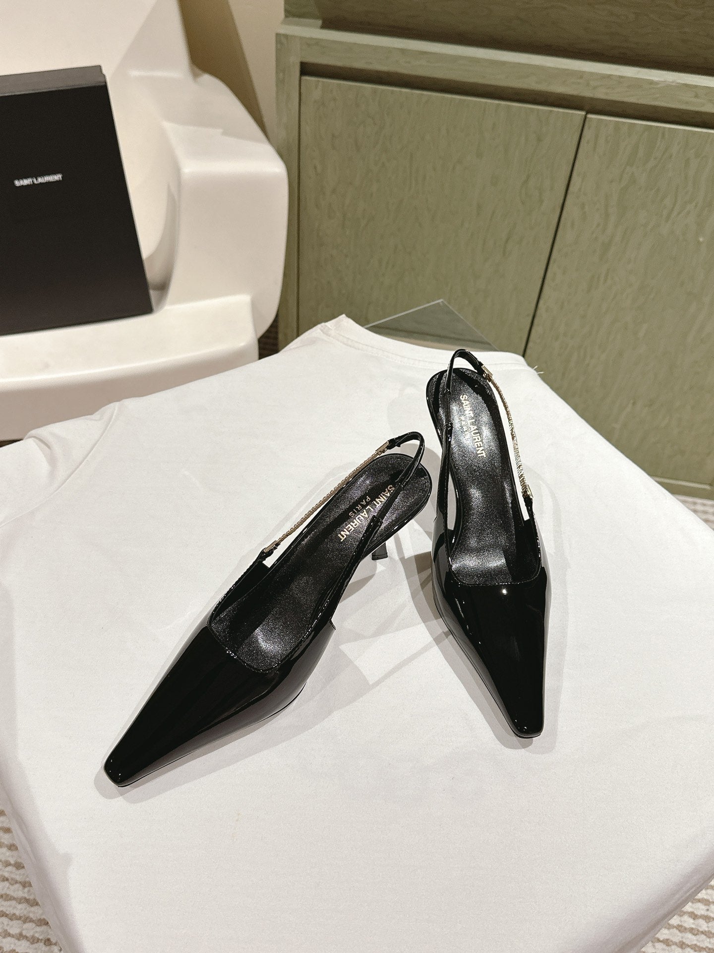 Saint Laurent BLAKE SLINGBACK PUMPS 80 IN BLACK PATENT LEATHER