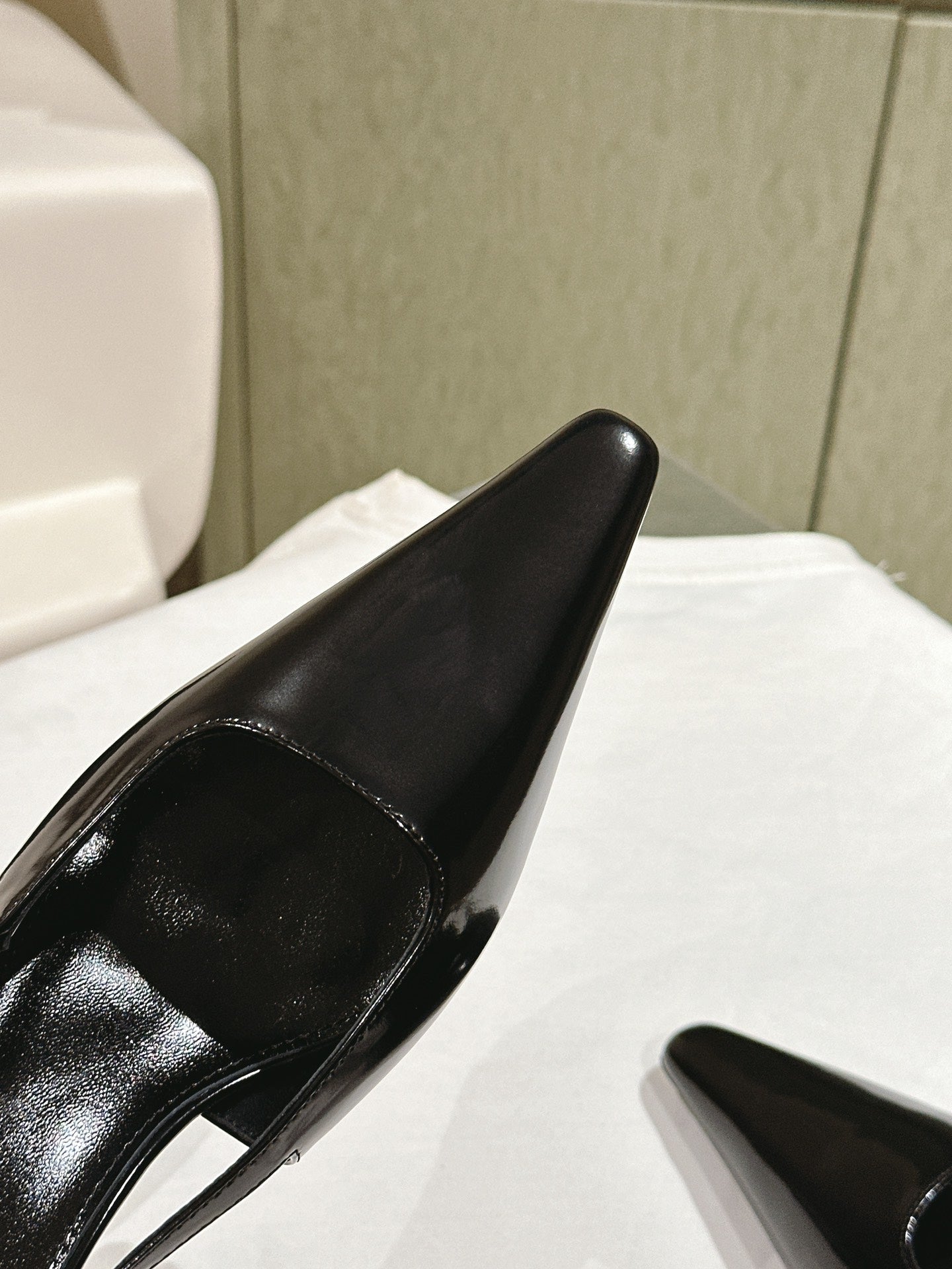 Saint Laurent BLAKE SLINGBACK PUMPS 80 IN BLACK LEATHER