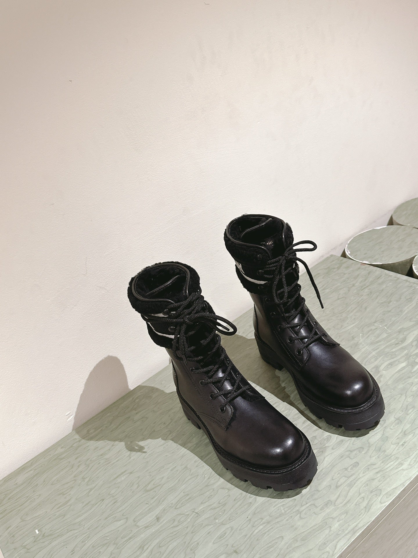 DIOR Ankle Boots In Black Calfskin With Wool Fleece Lining 995819
