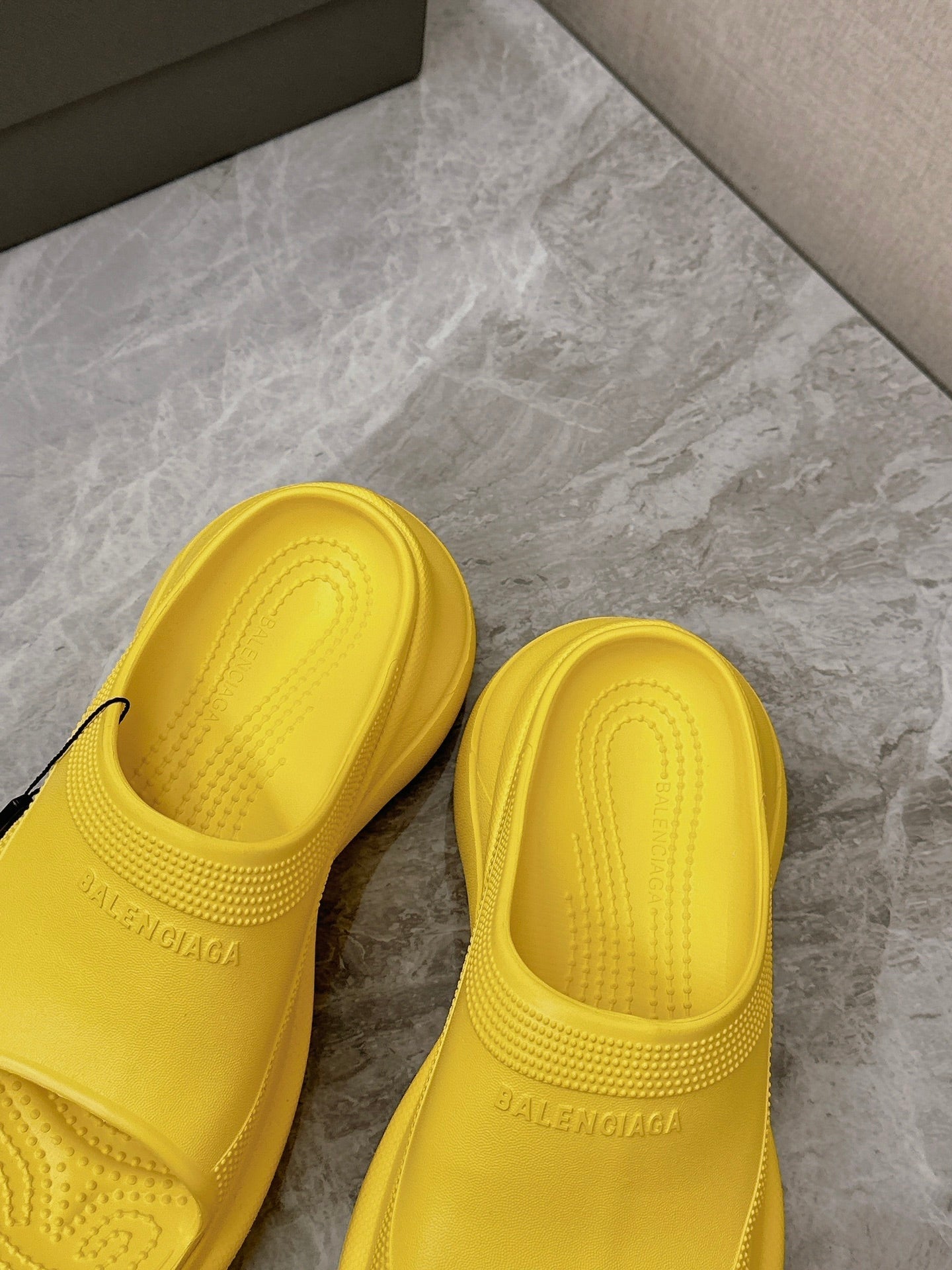 Balanciaga POOL CROCS SLIDE SANDAL IN YELLOW RUBBER