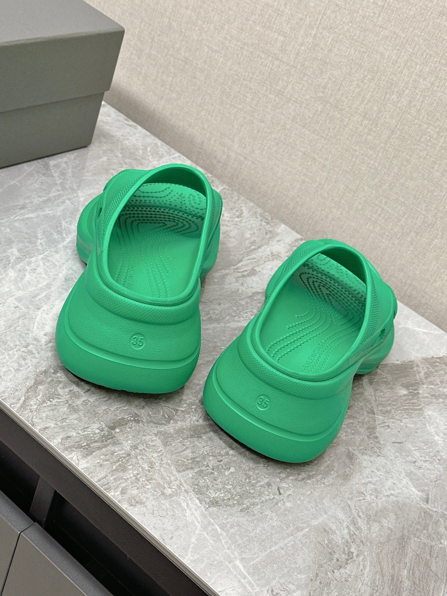 Balanciaga POOL CROCS SLIDE SANDAL IN GREEN RUBBER