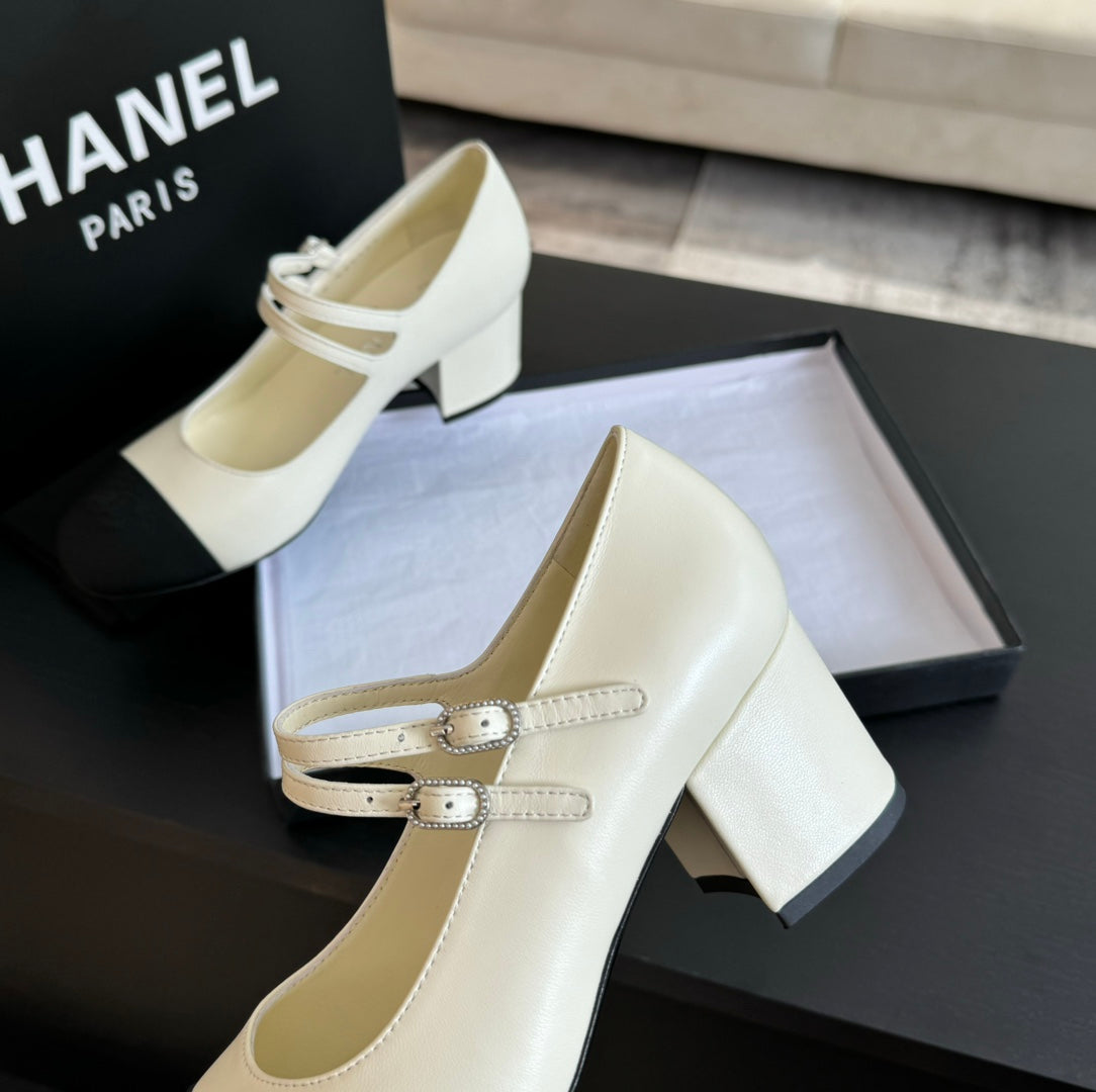 CHANEL 25C Mary Jane White Sheepskin 212989