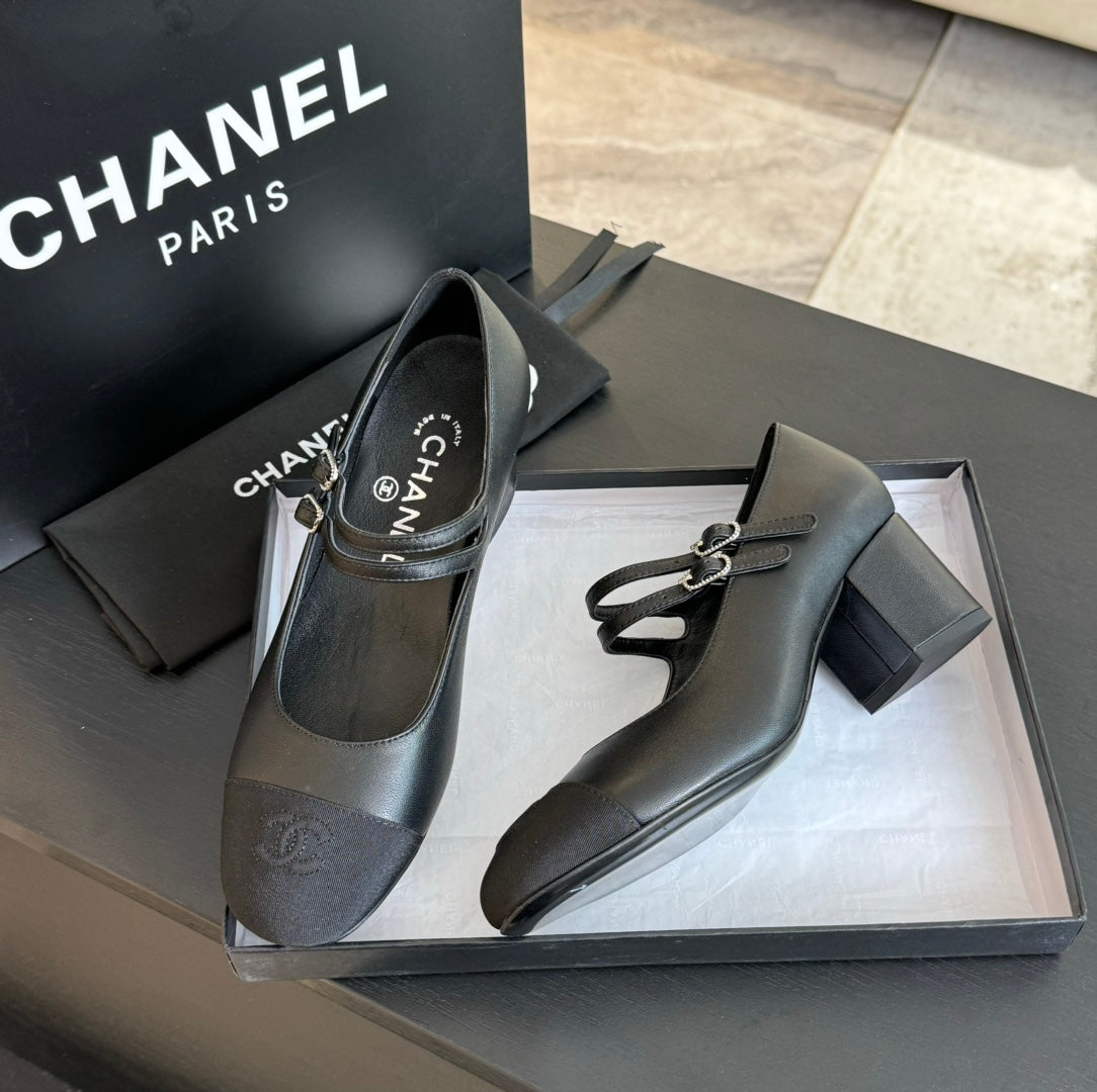 CHANEL 25C Mary Jane Black Sheepskin 212991