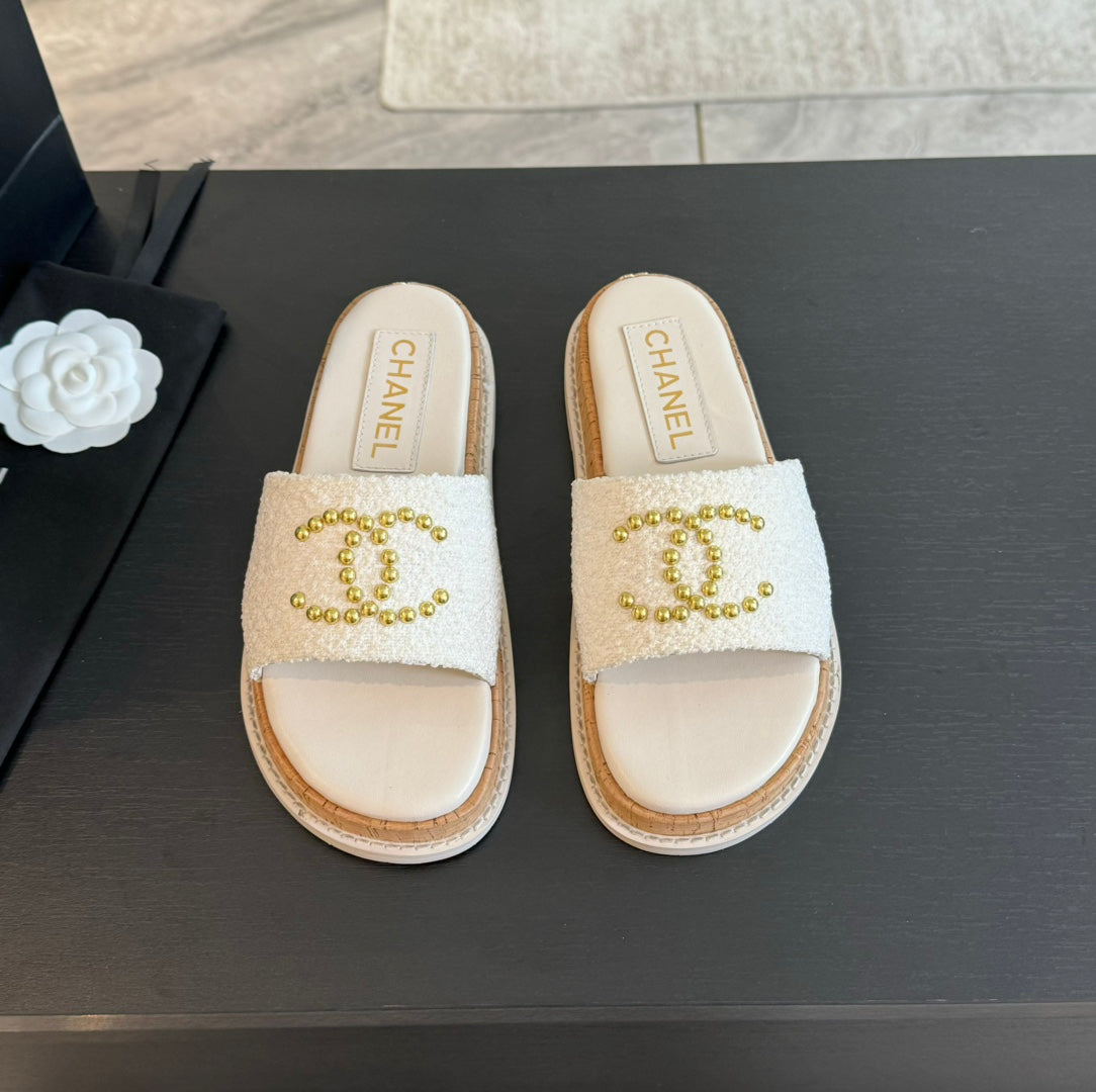 CHANEL 25C Slippers White Fabric 213105