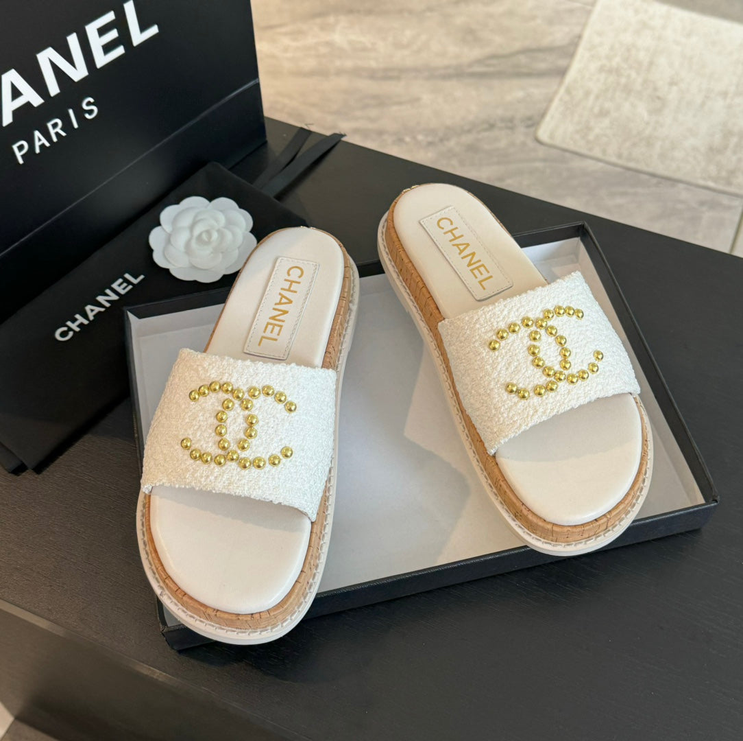 CHANEL 25C Slippers White Fabric 213105