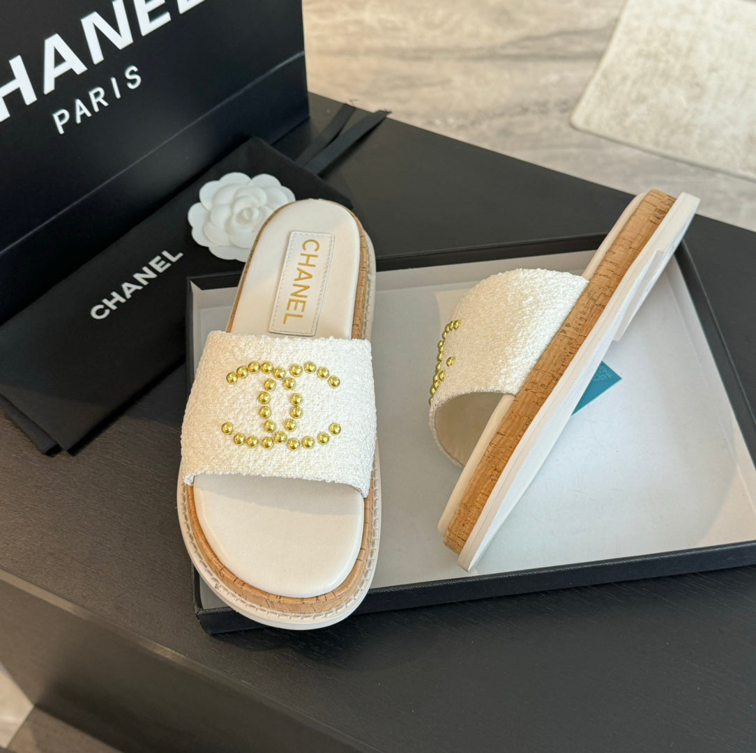 CHANEL 25C Slippers White Fabric 213105