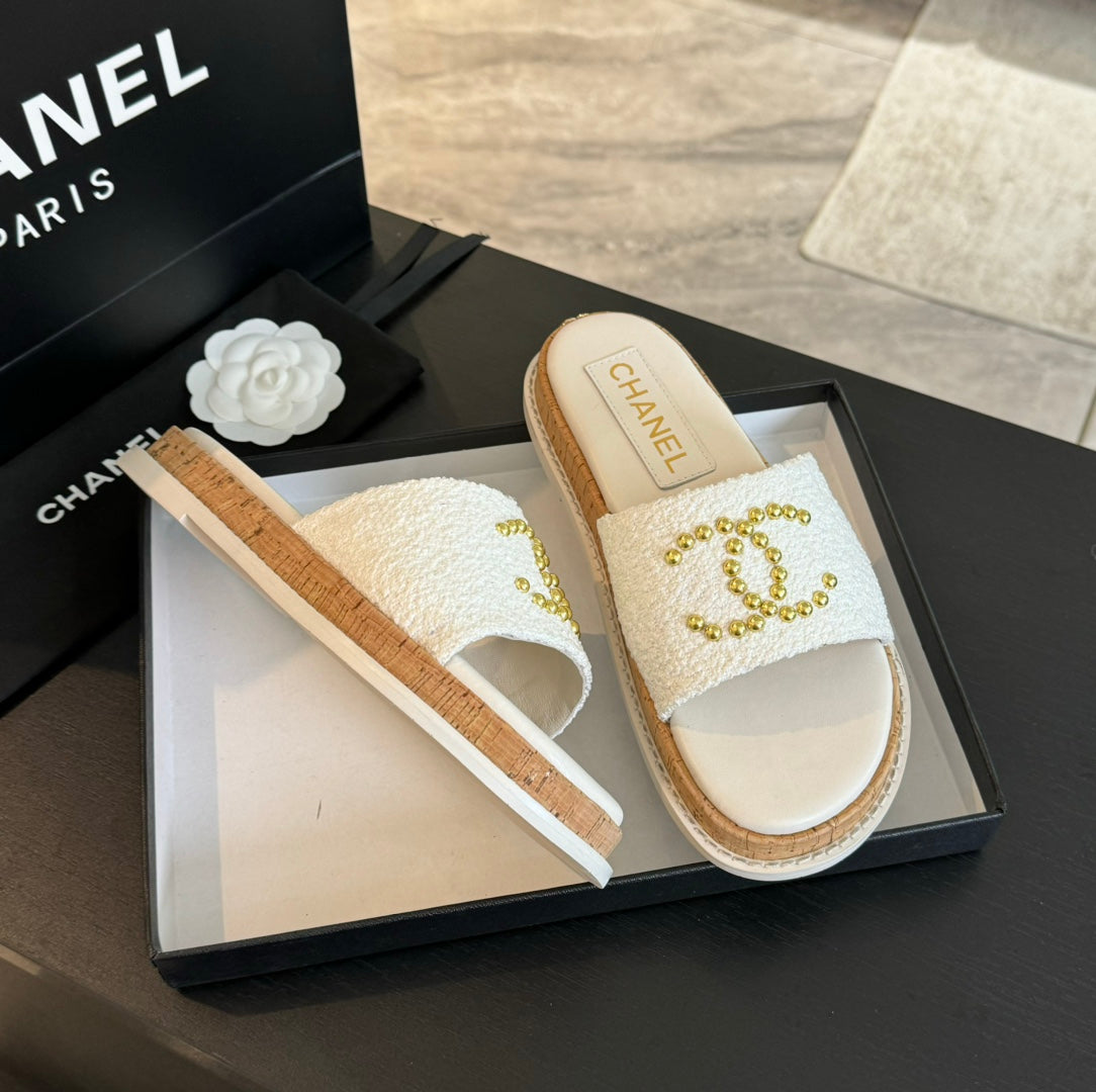CHANEL 25C Slippers White Fabric 213105