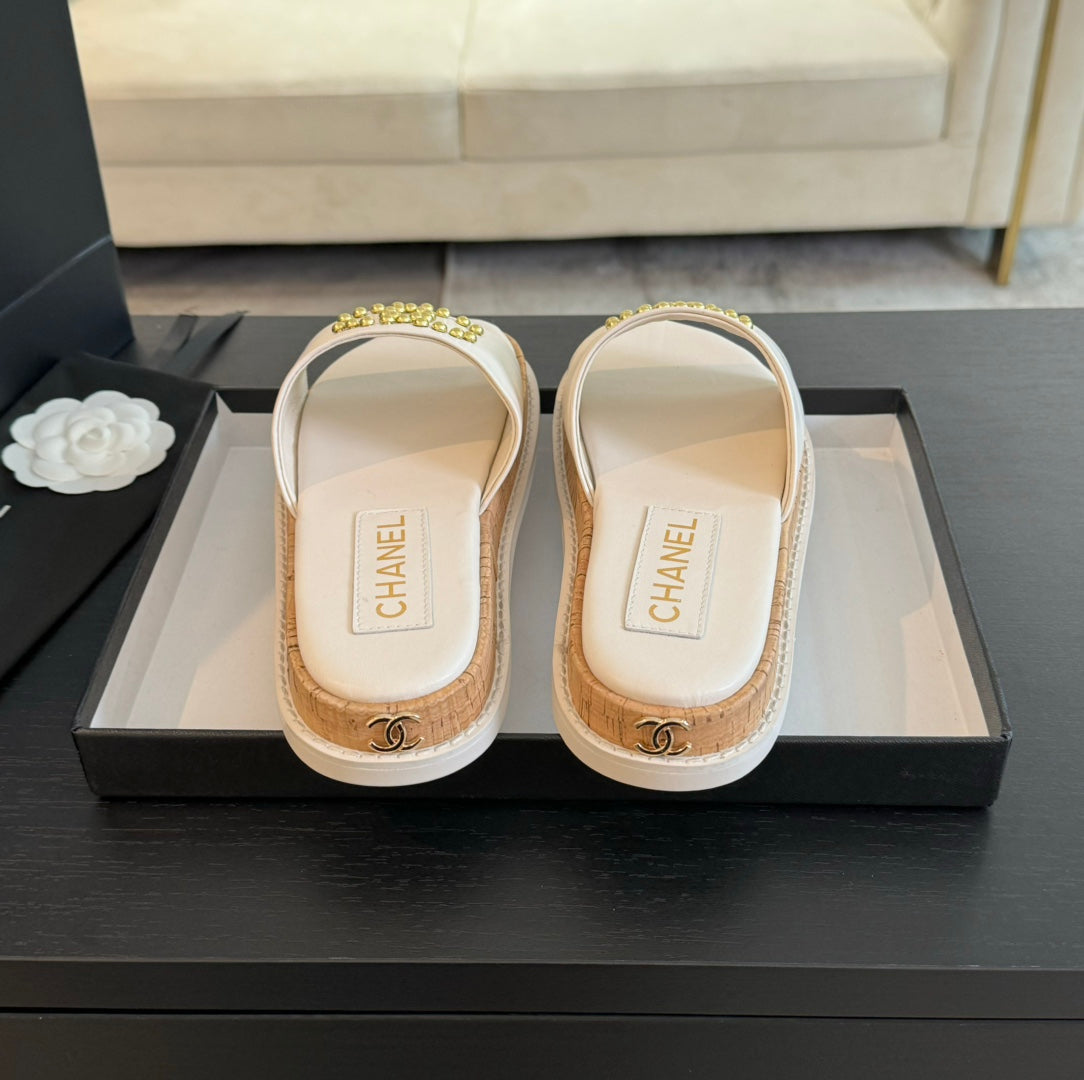 CHANEL 25C Slippers White Sheepskin 213107