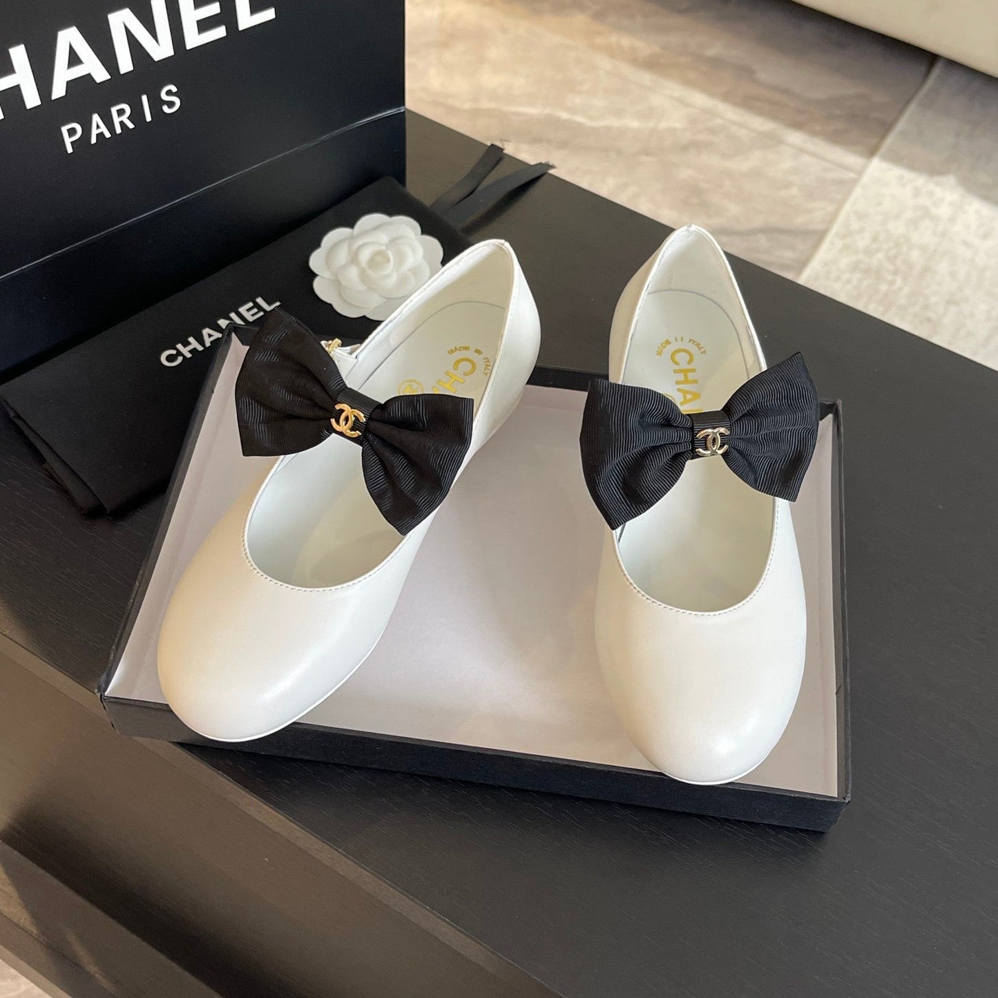 CHANEL BALLET FLAT WHITE LAMBSKIN WITH BLACK BOW