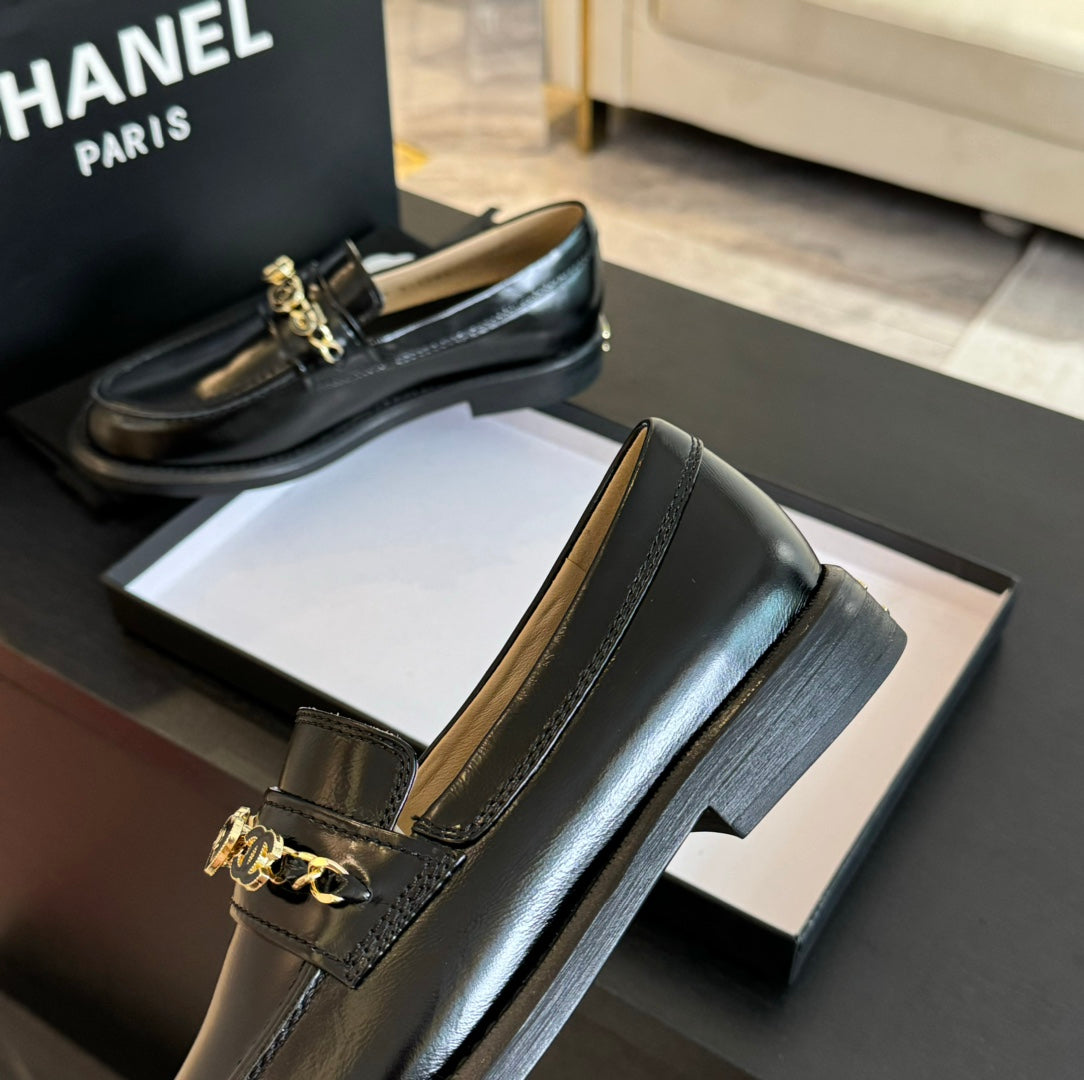 CHANEL 25C Loafer Matte Black Leather 212971