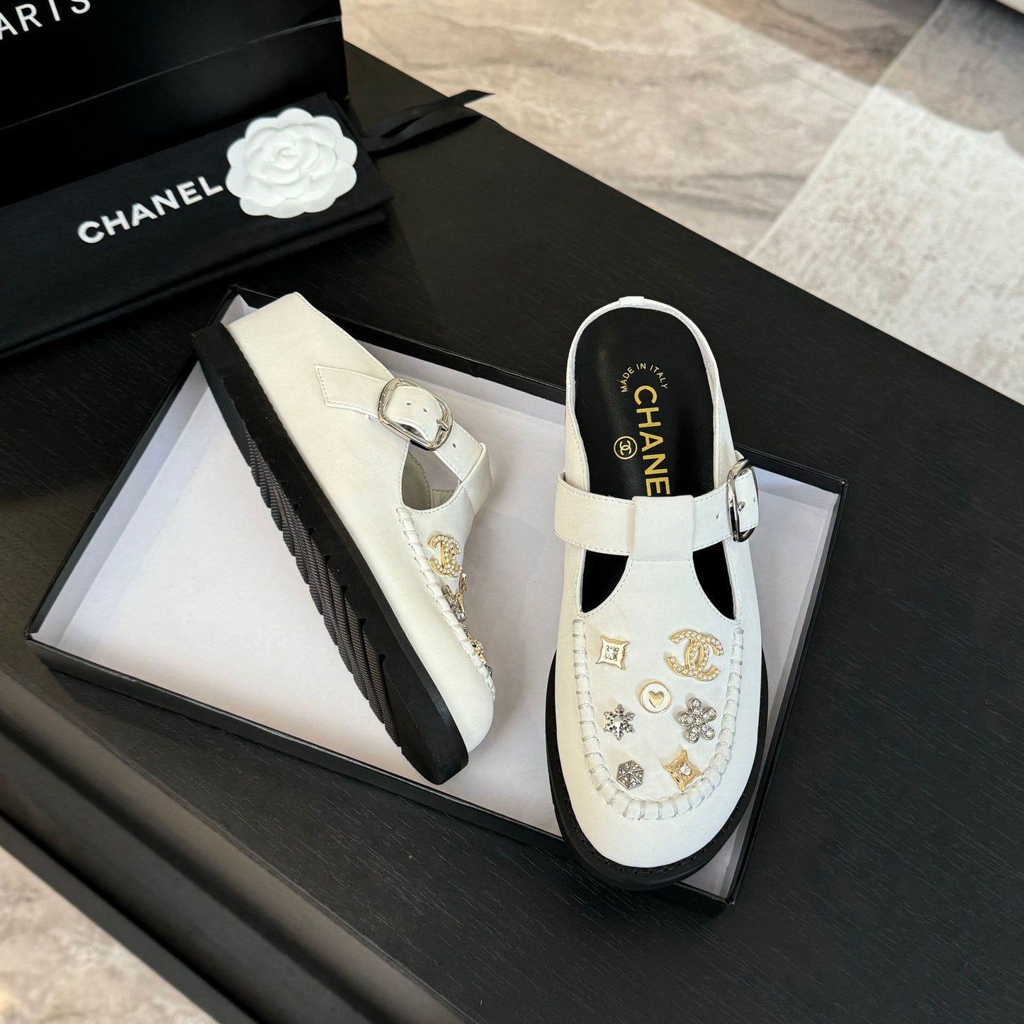 CHANEL 25C Mule Sandal White Imported Cowhide 212943