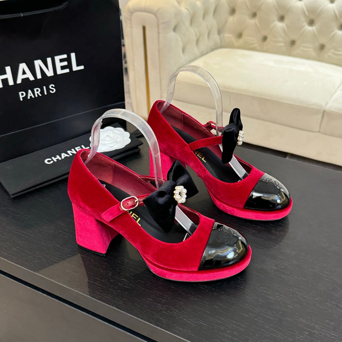 CHANEL 25C Mary Jane Velvet rose Imported Cowhide 212947