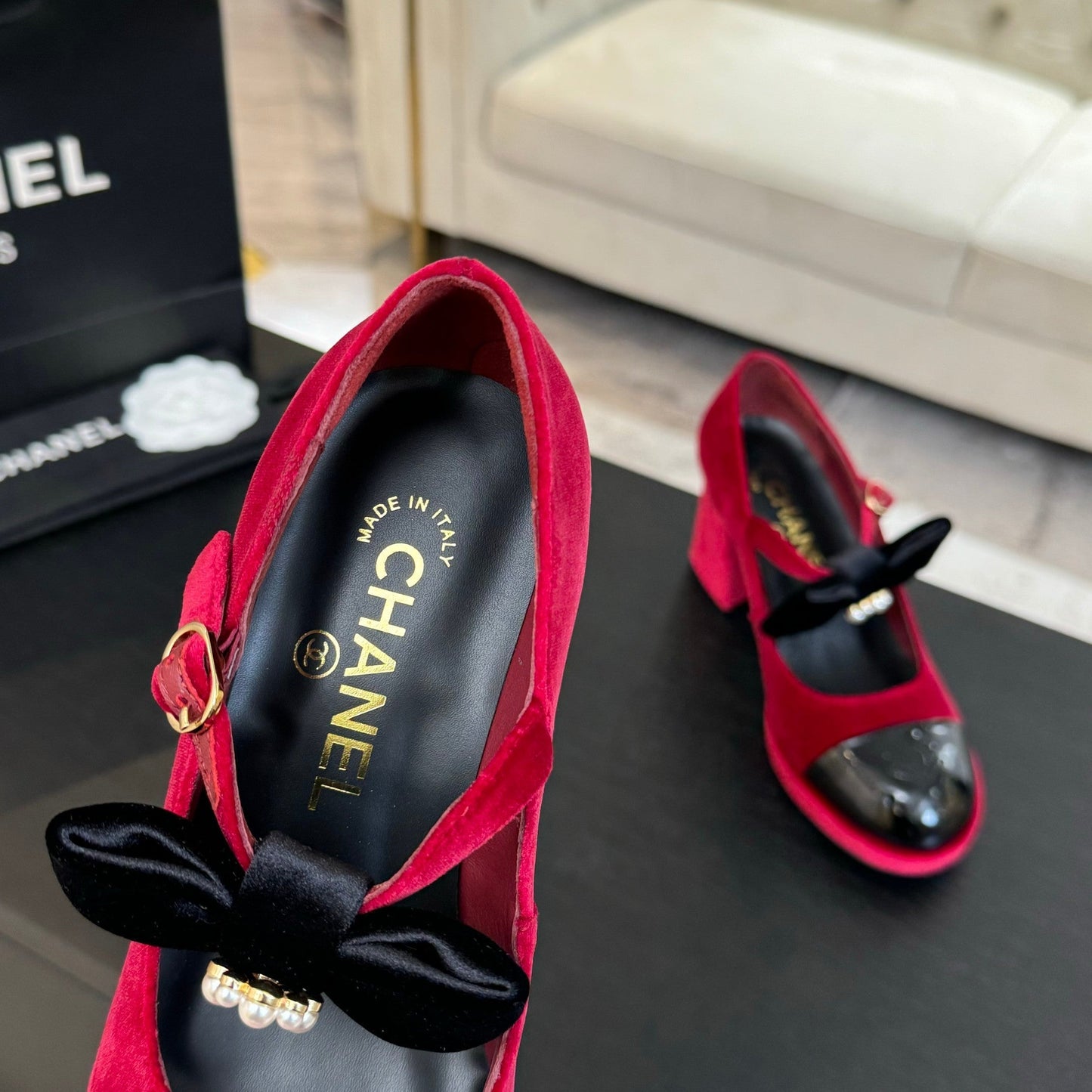 CHANEL 25C Mary Jane Velvet rose Imported Cowhide 212947