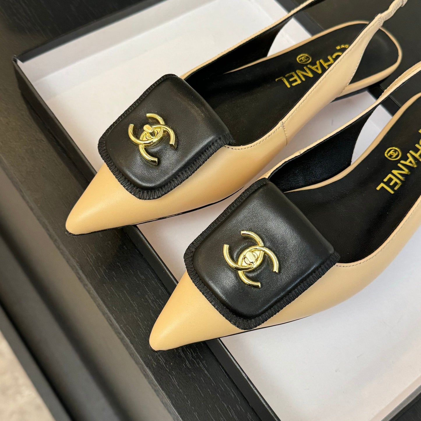 CHANEL 25C Slingback Flat Cream Genuine sheepskin 212951