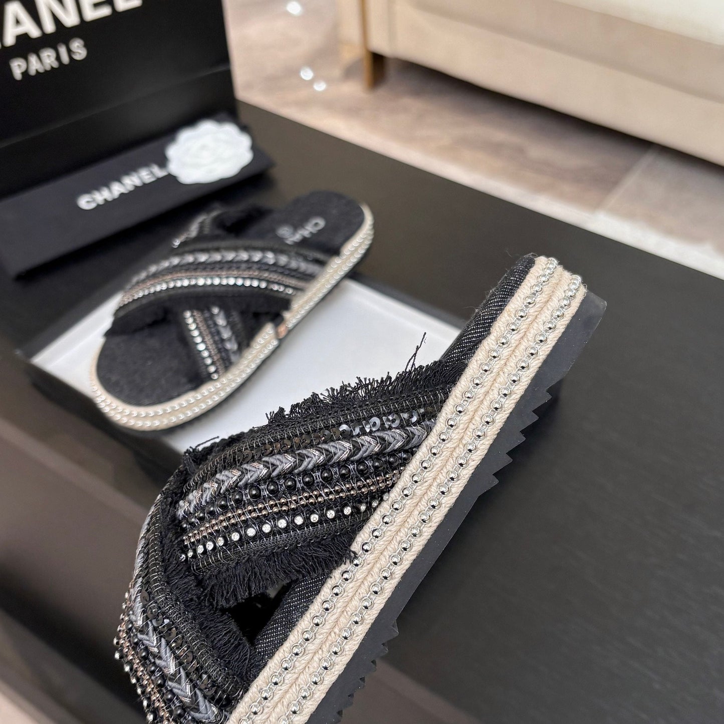 CHANEL 25C Thick-Soled Slipper In Black Denim Space blue Fabric 213231