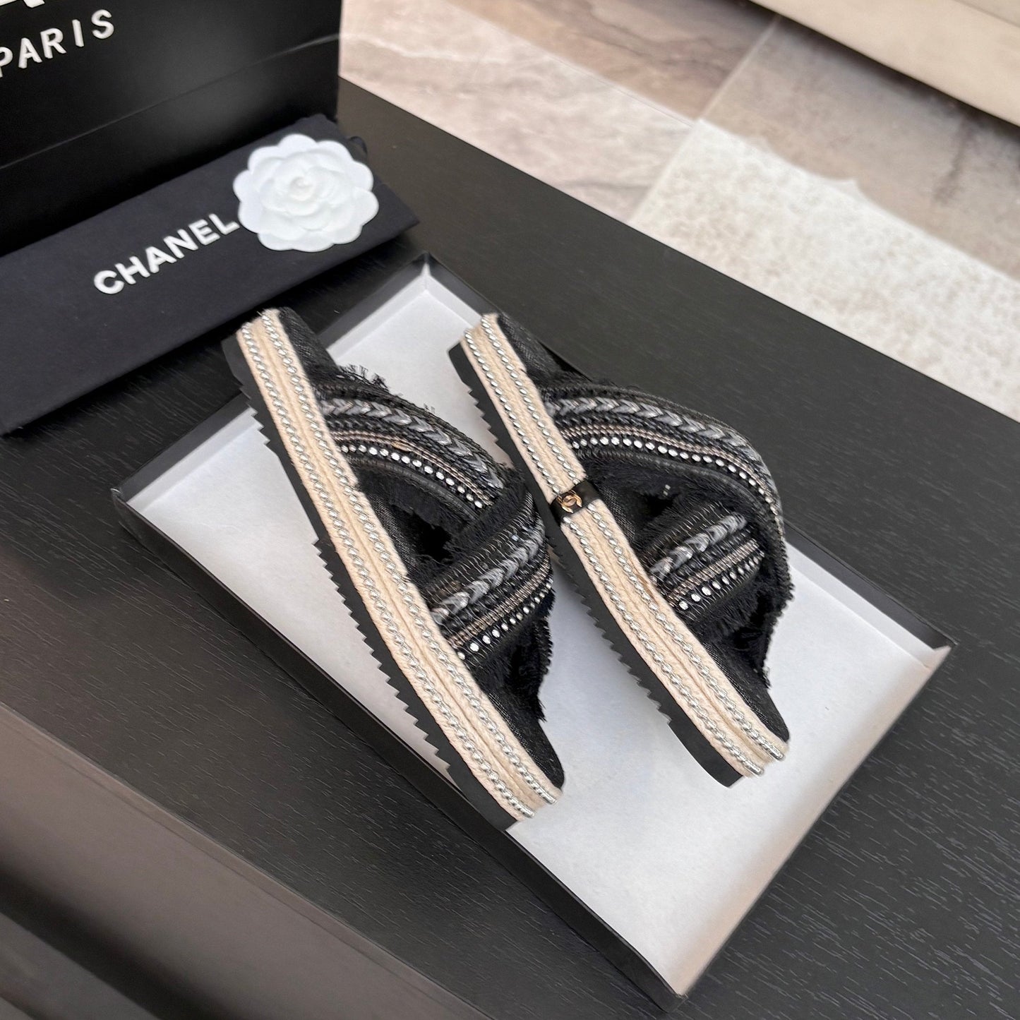 CHANEL 25C Thick-Soled Slipper In Black Denim Space blue Fabric 213231