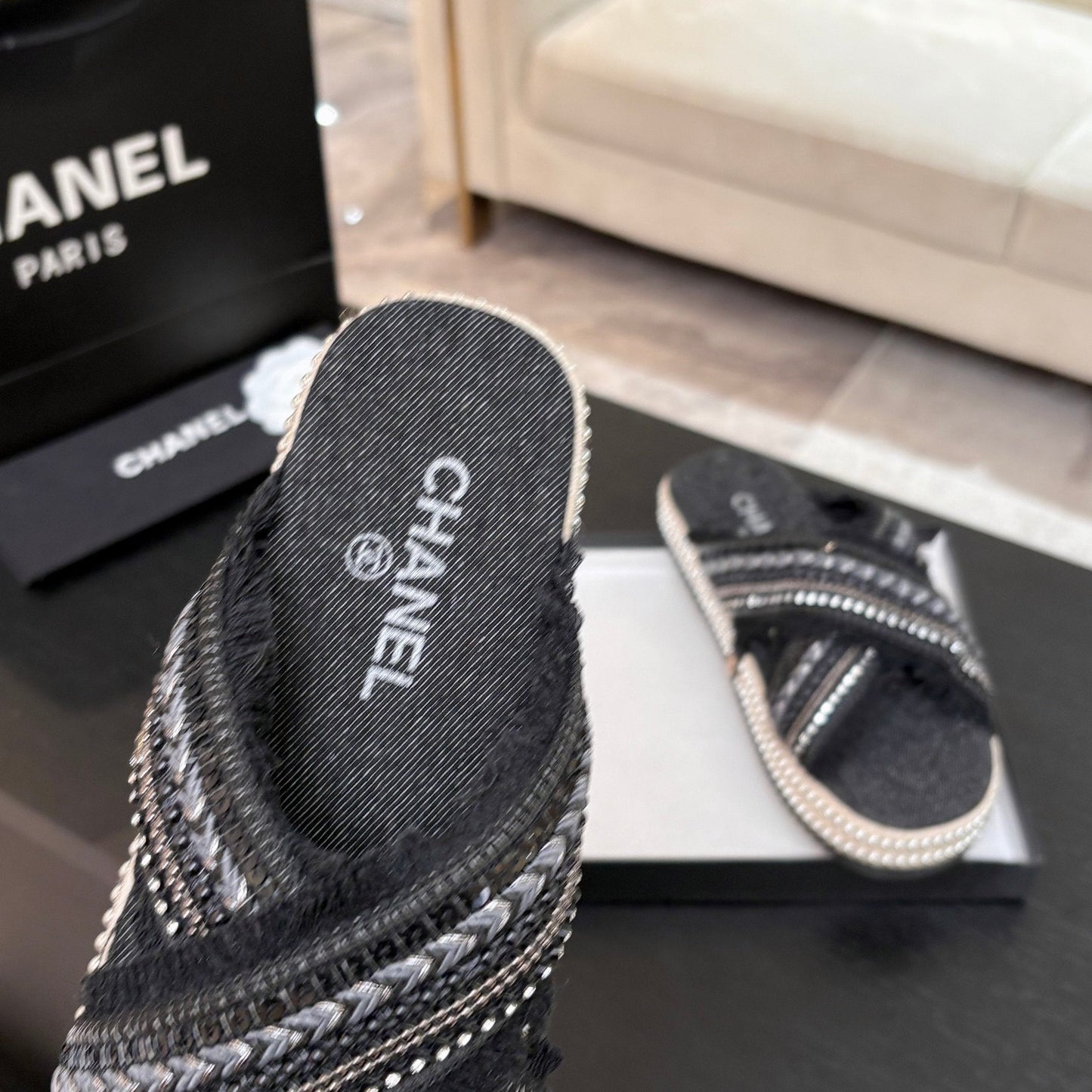 CHANEL 25C Thick-Soled Slipper In Black Denim Space blue Fabric 213231