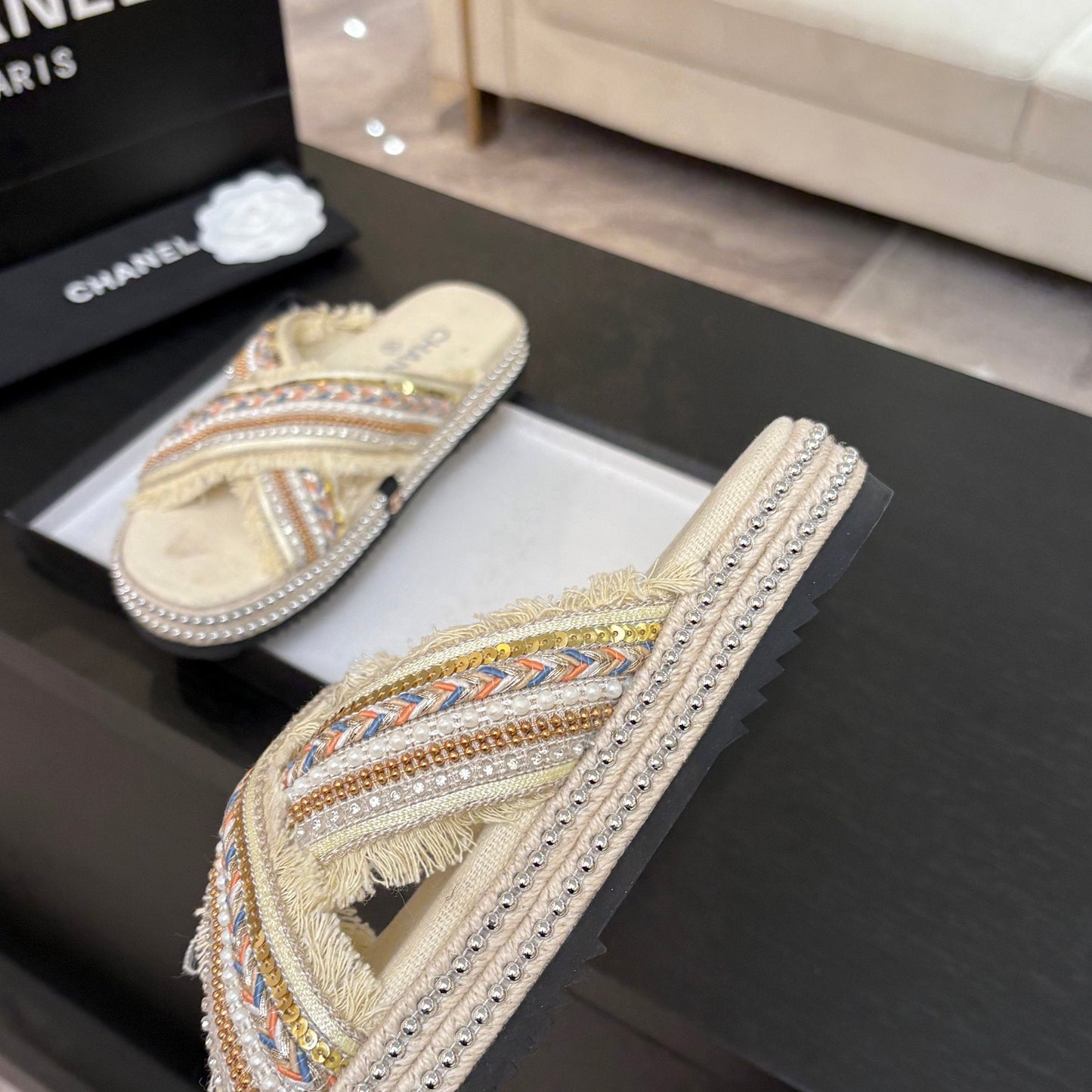 CHANEL 25C Thick-Soled Slipper In Black Denim Navajo White Fabric 213233