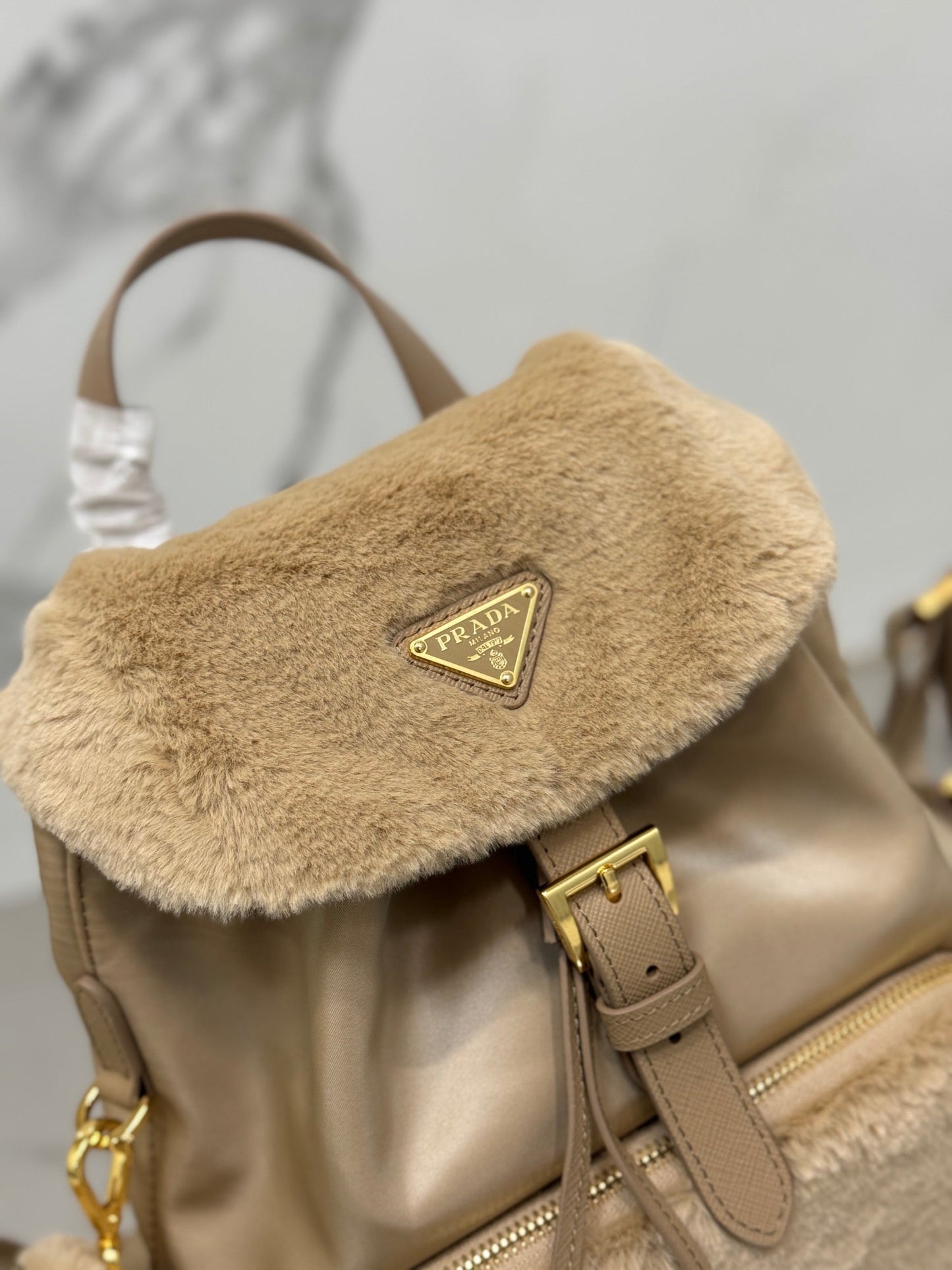 PRADA BACKPACK 25 IN BEIGE PARACHUTE FABRIC AND RABBIT FUR