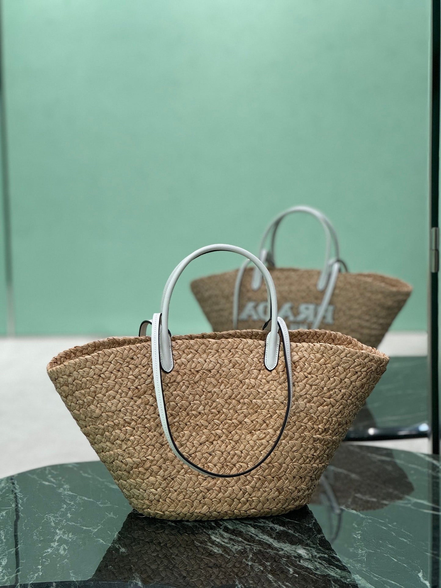 PRADA LARGE TOTE BAG 56 IN BEIGE RAFFIA GRASS AND WHITE CALFSKIN TRIM
