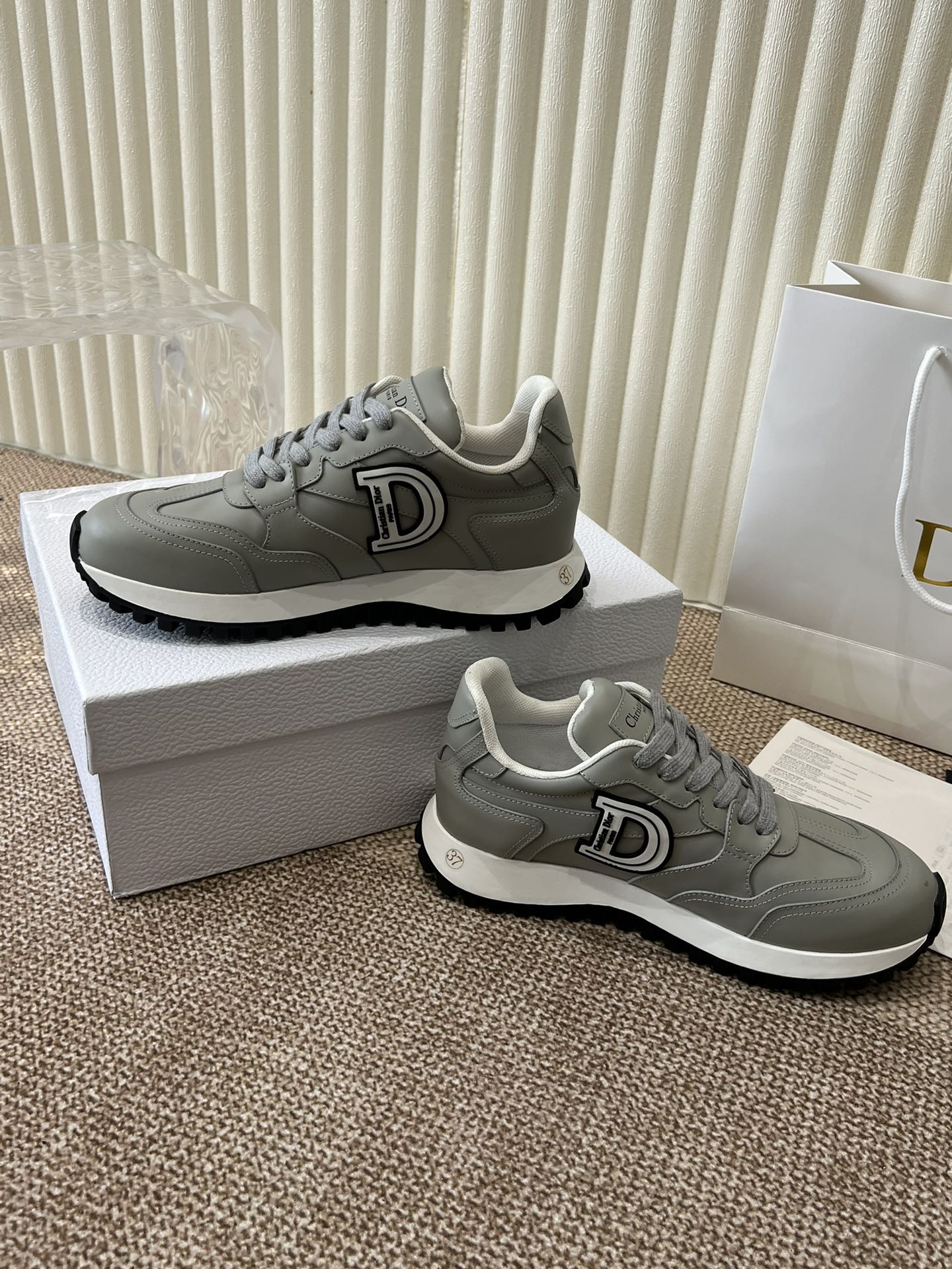 DIOR C'est DIOR Sneaker Grey Lamskin